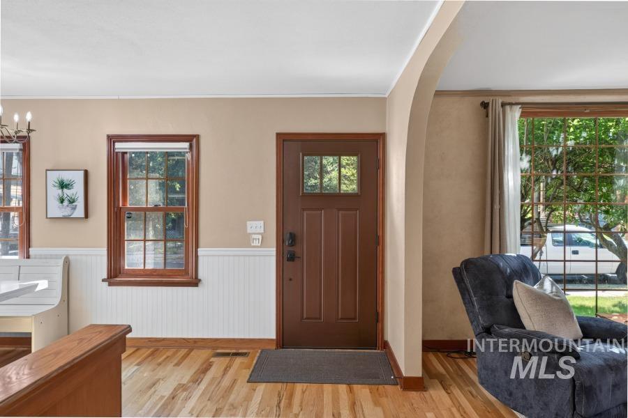 721 S Lynn Property Photo 3