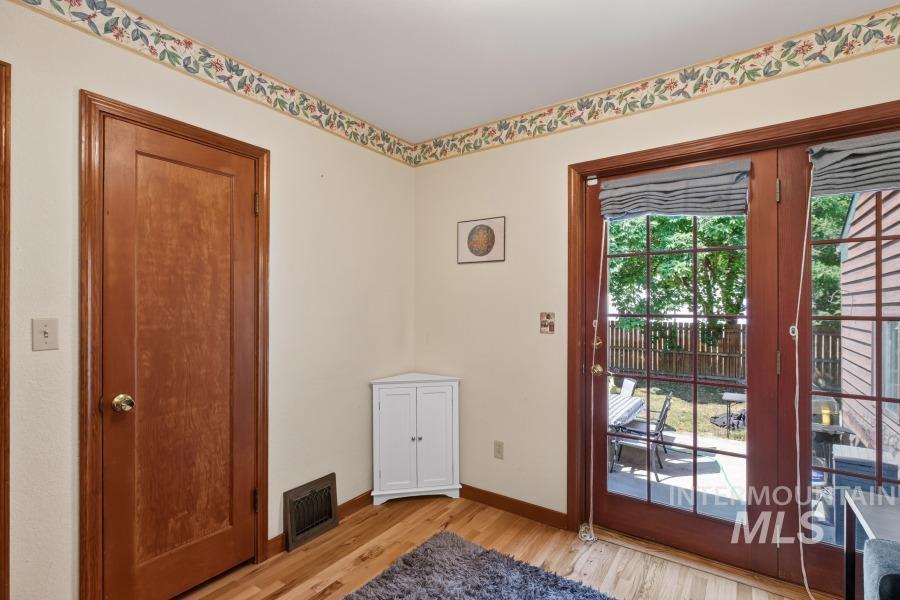721 S Lynn Property Photo 23