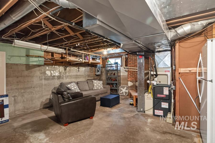 721 S Lynn Property Photo 35