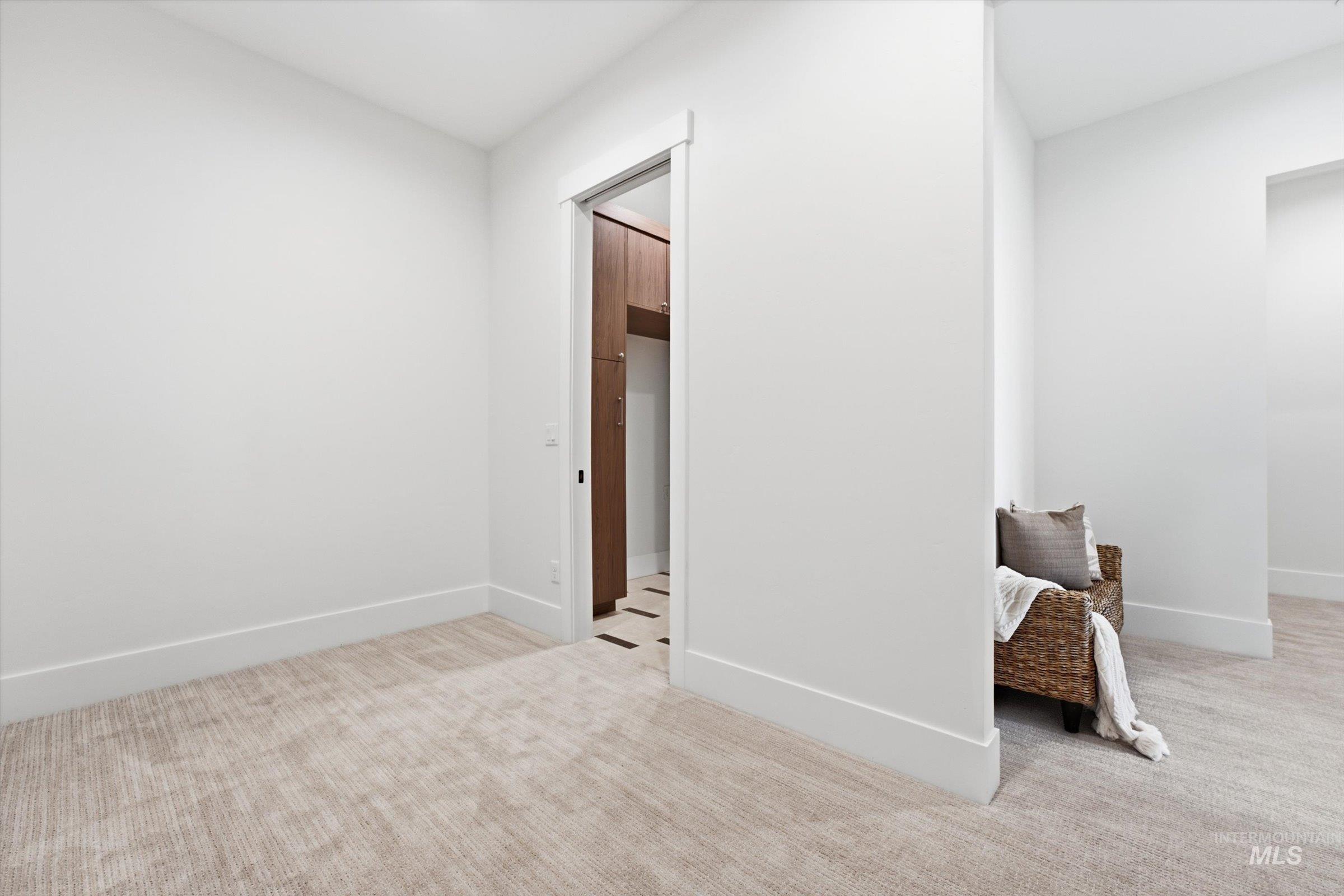 27181 Iron Horse Dr Property Photo 22