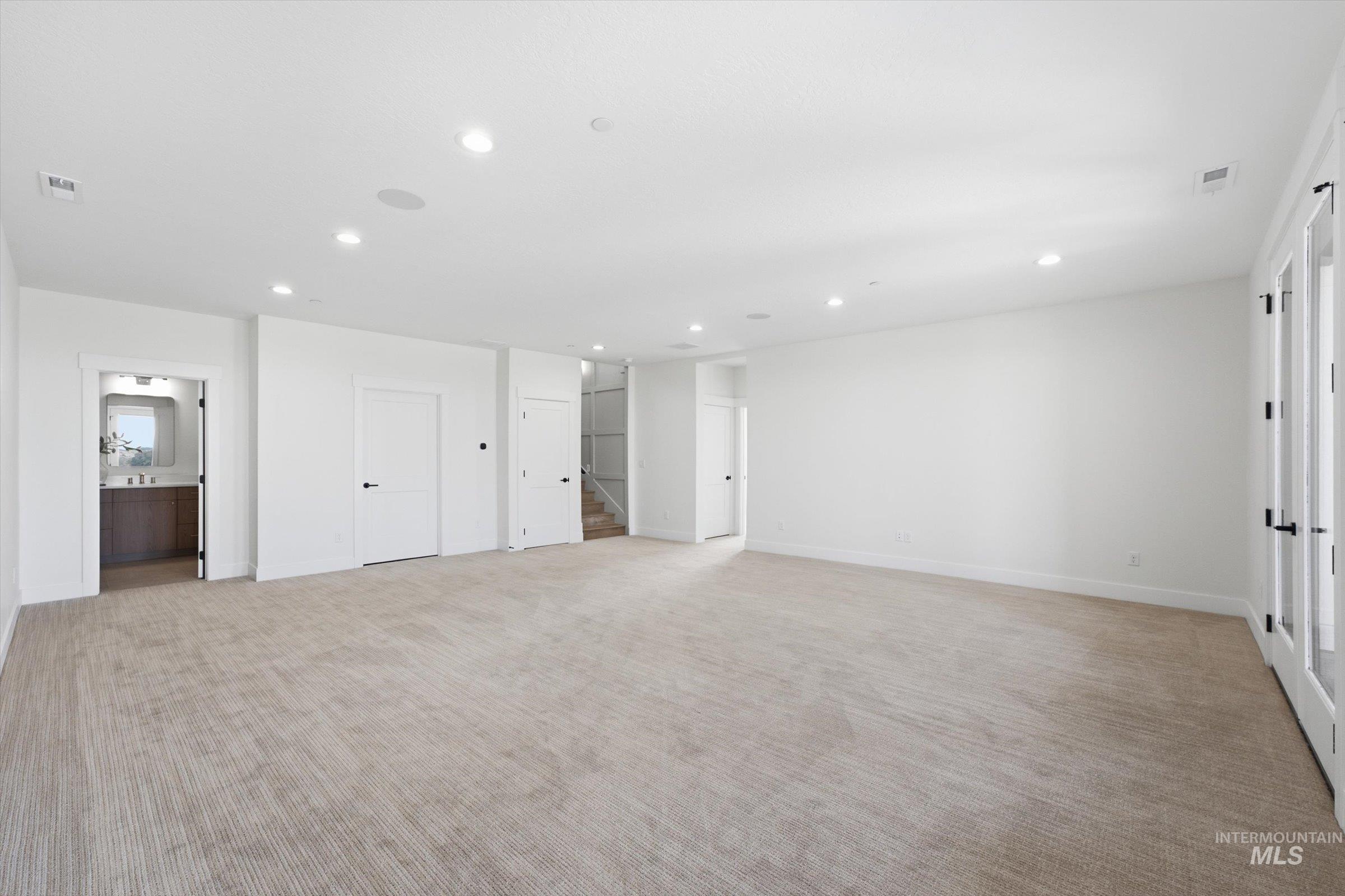 27181 Iron Horse Dr Property Photo 31