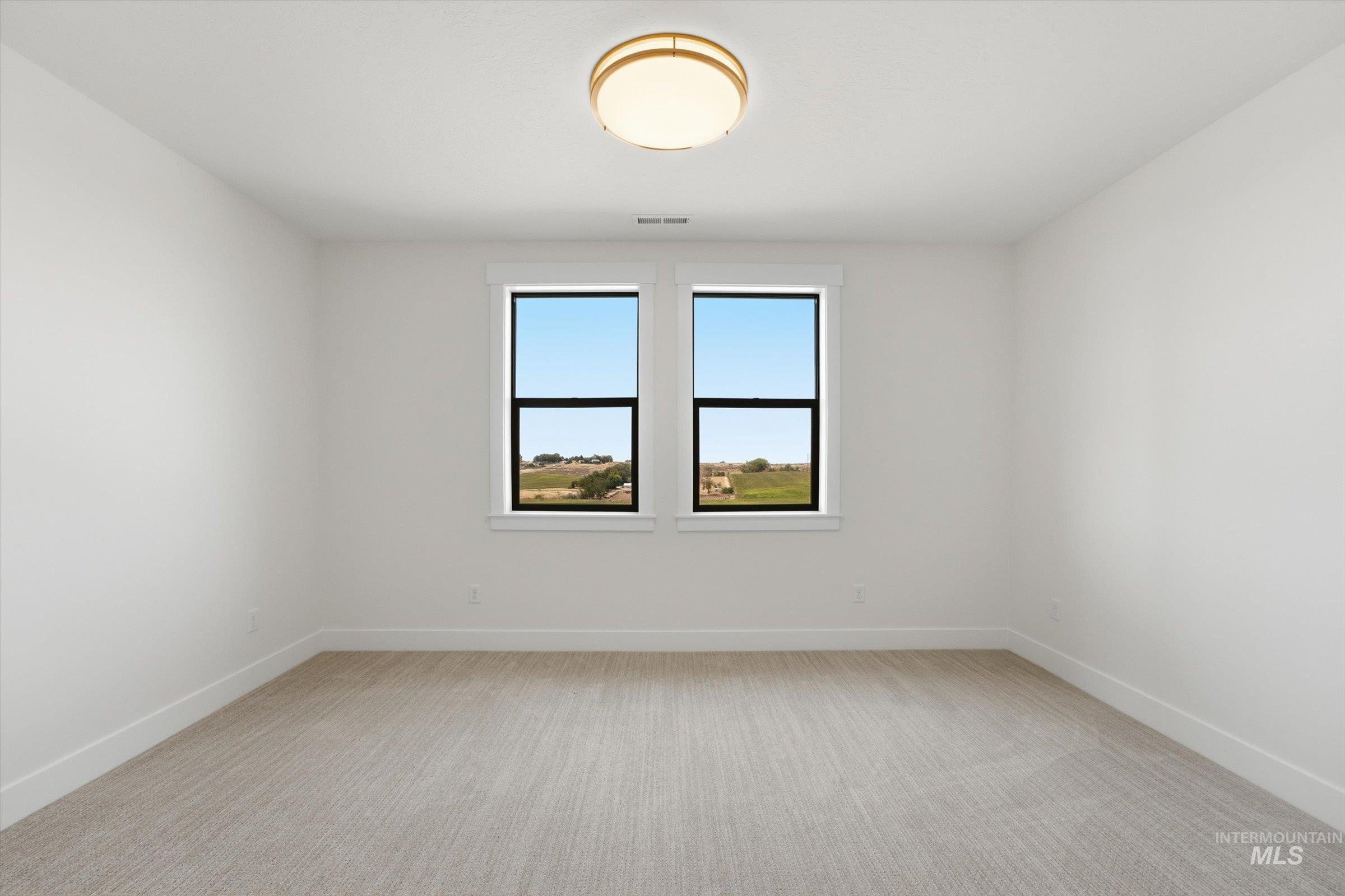 27181 Iron Horse Dr Property Photo 34