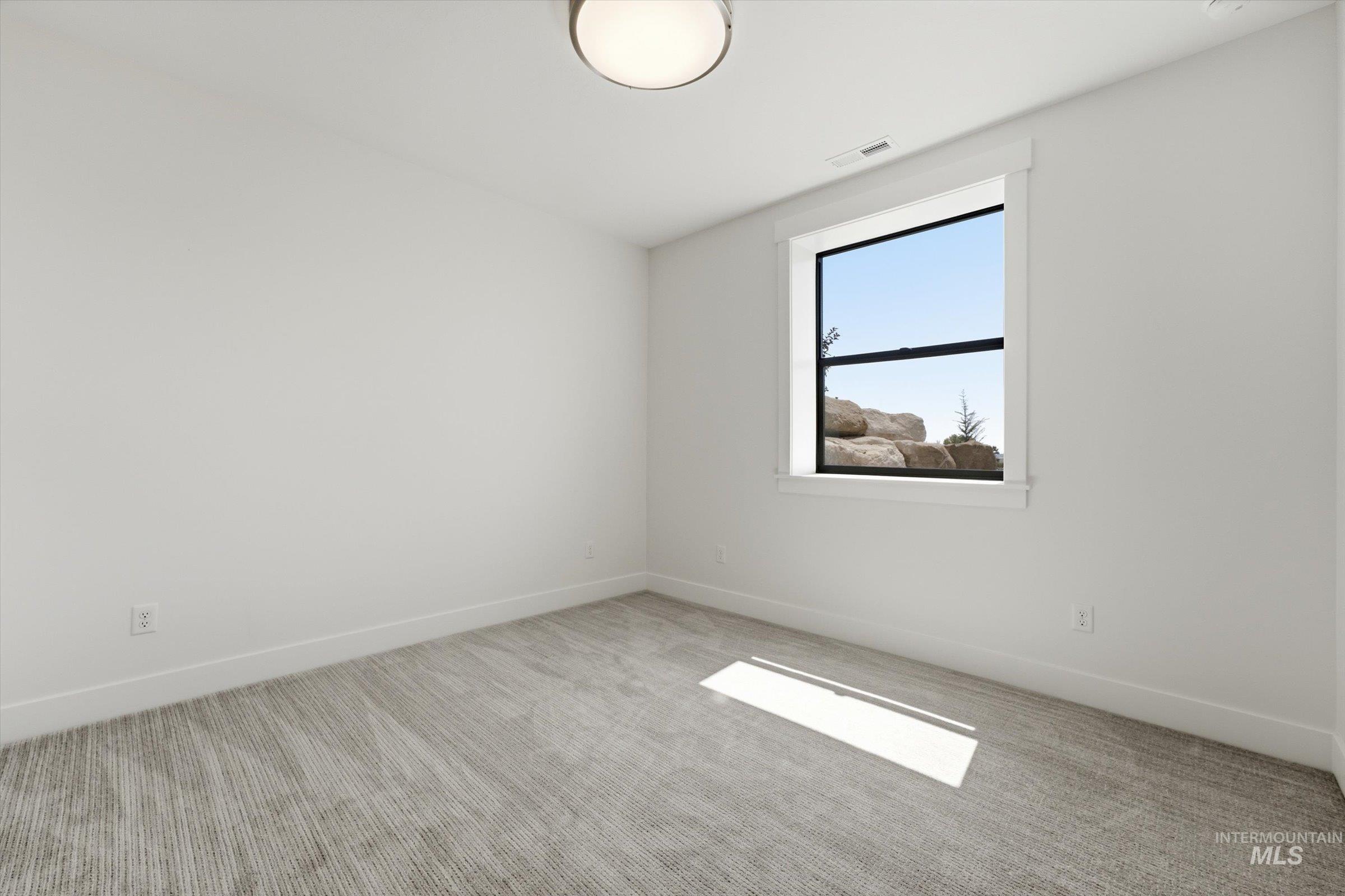 27181 Iron Horse Dr Property Photo 36