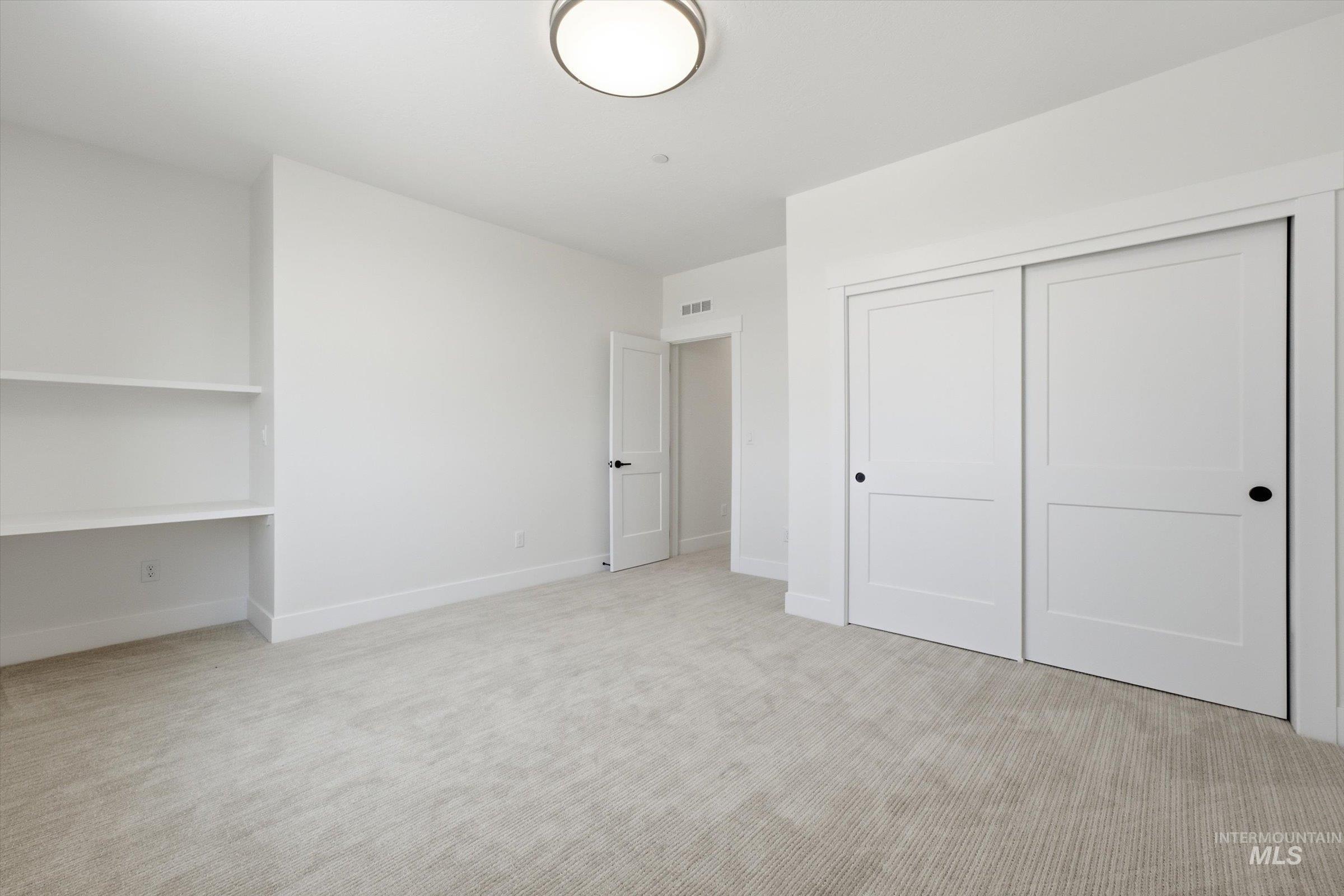 27181 Iron Horse Dr Property Photo 39