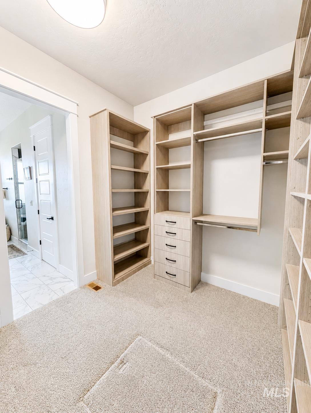 3096 Wingspan Way Property Photo 27