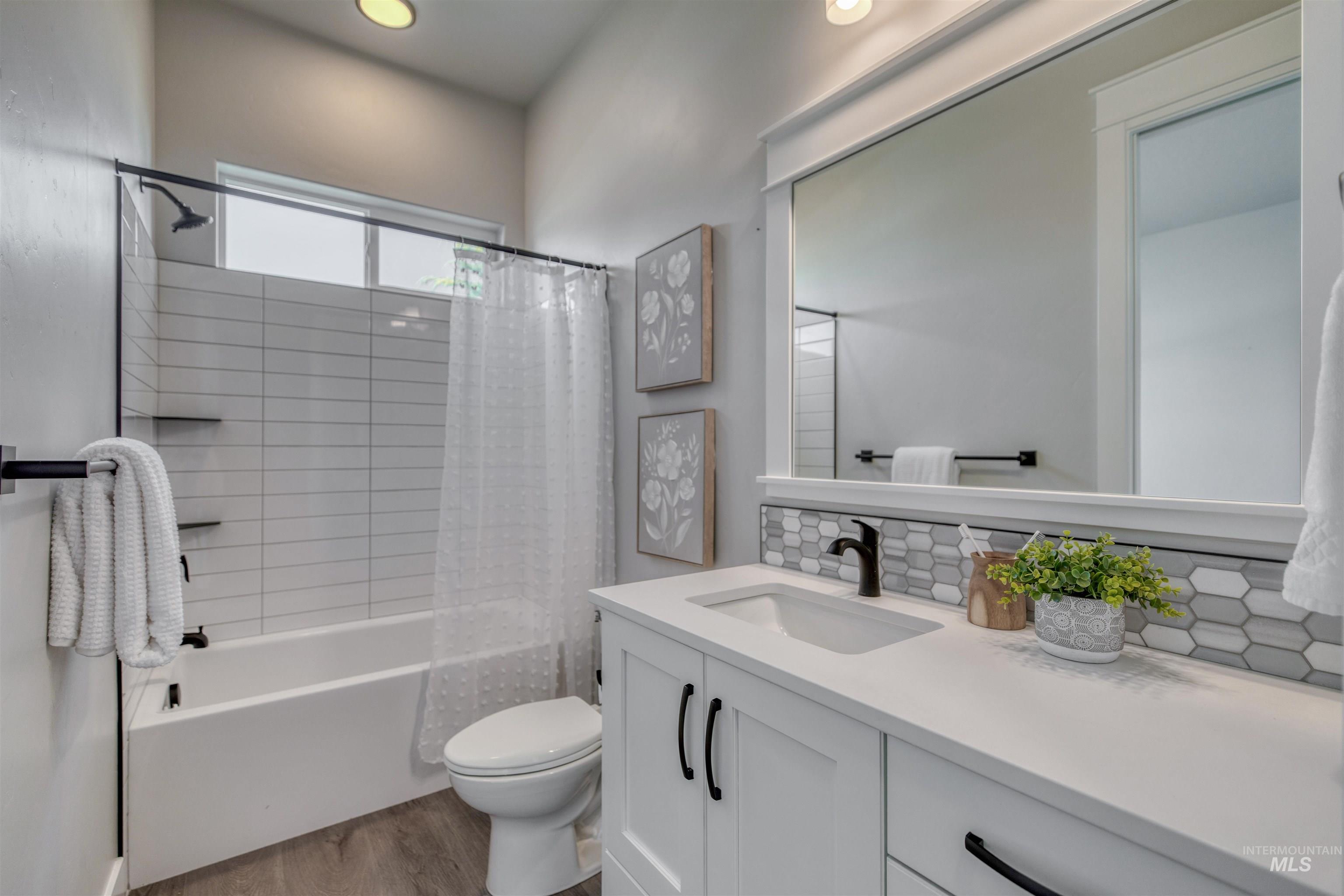 3096 Wingspan Way Property Photo 32