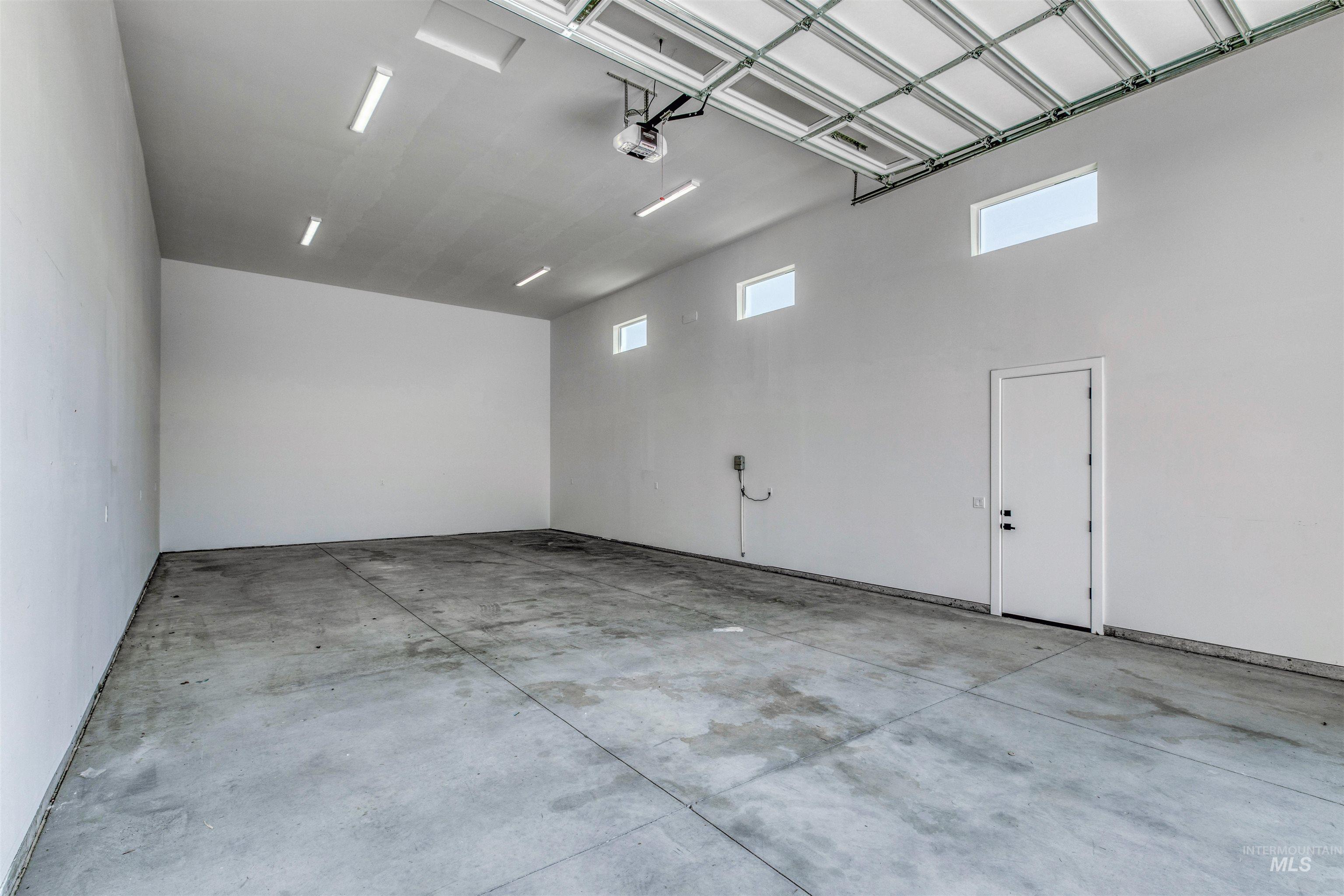 3096 Wingspan Way Property Photo 41