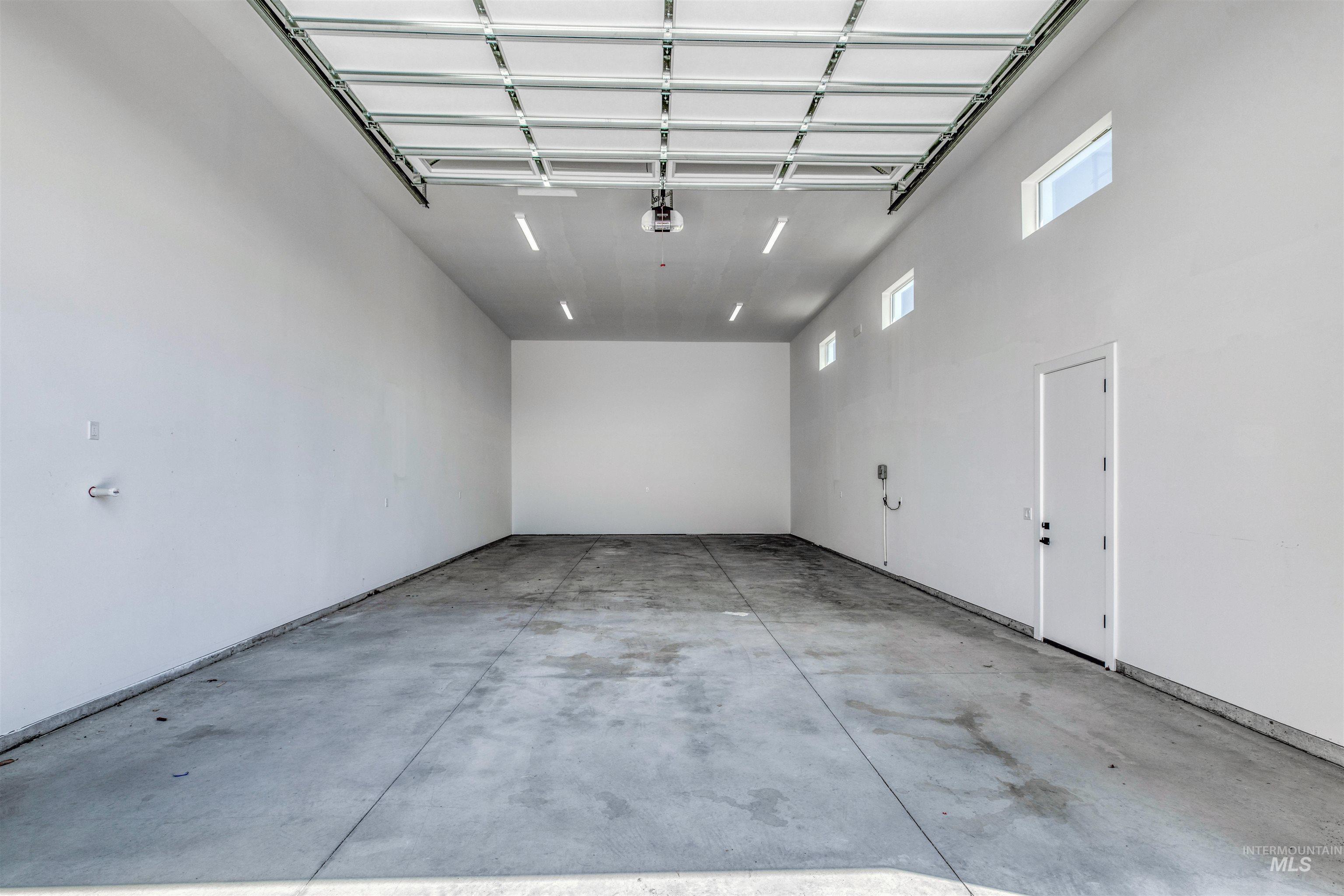 3096 Wingspan Way Property Photo 43