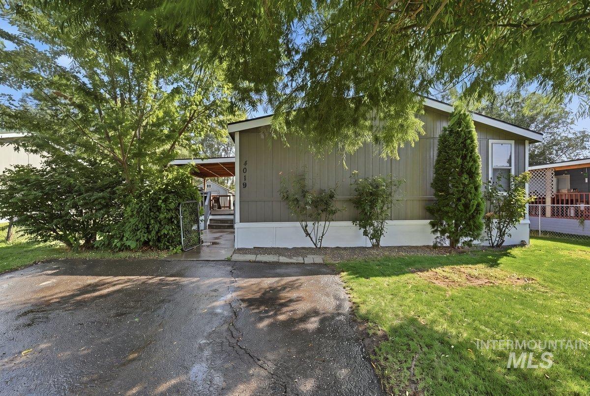 4019 Squall Valley Dr Property Photo 2