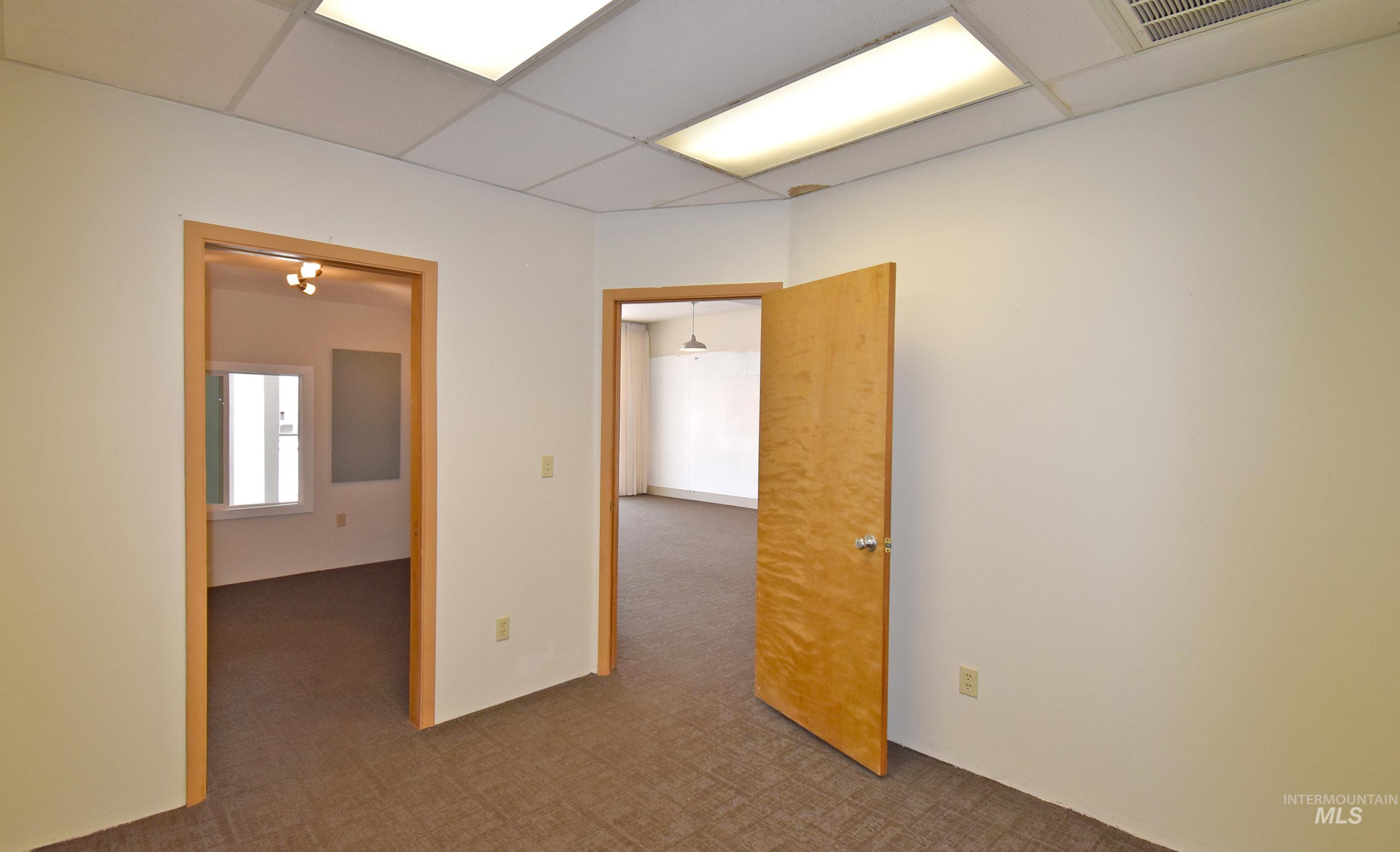 940 6th Street Property Photo 9