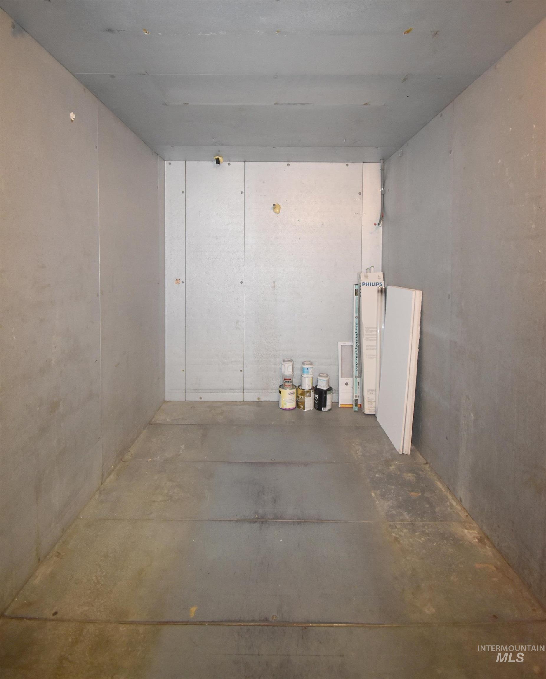 940 6th Street Property Photo 14