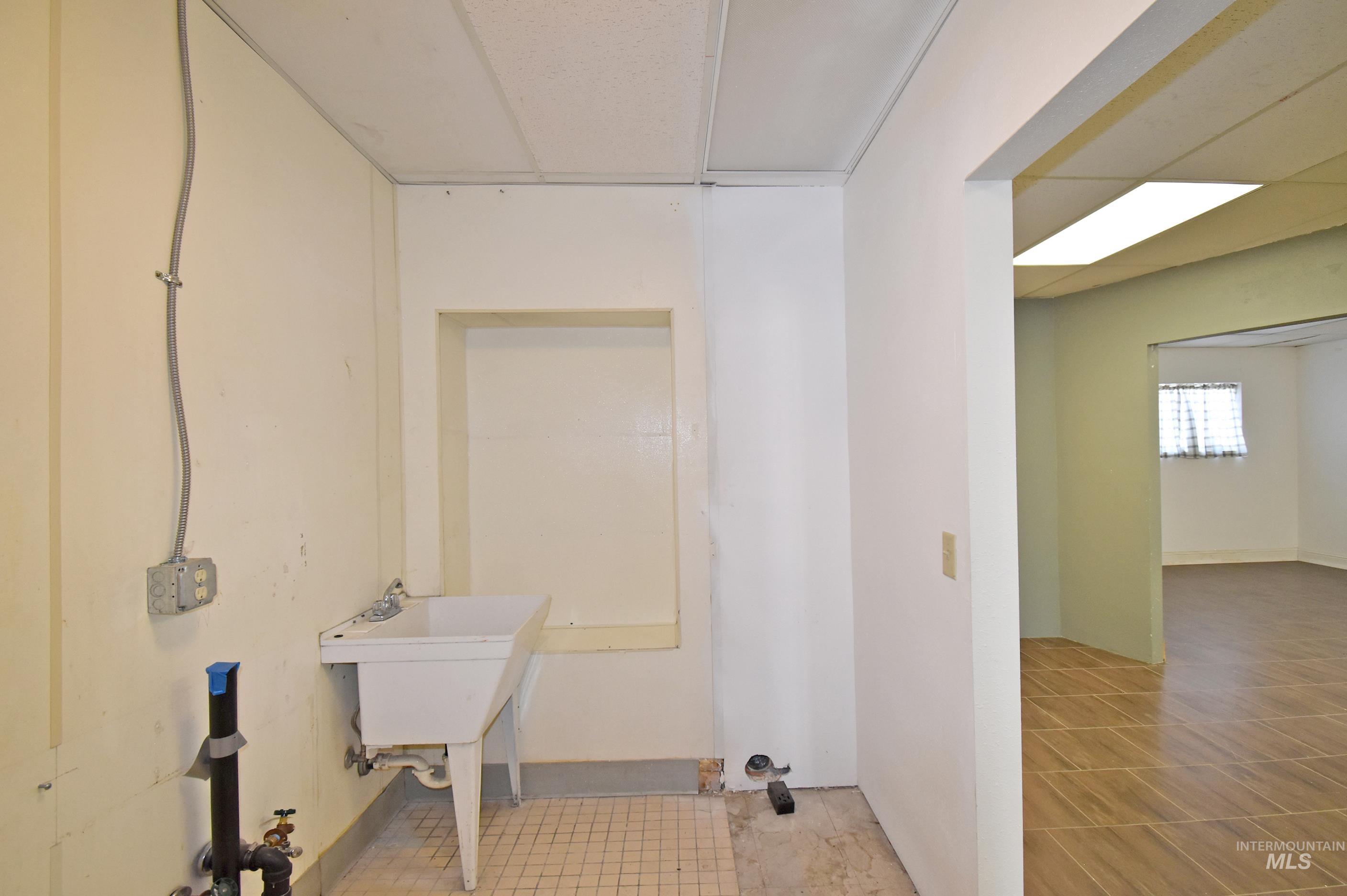 940 6th Street Property Photo 19