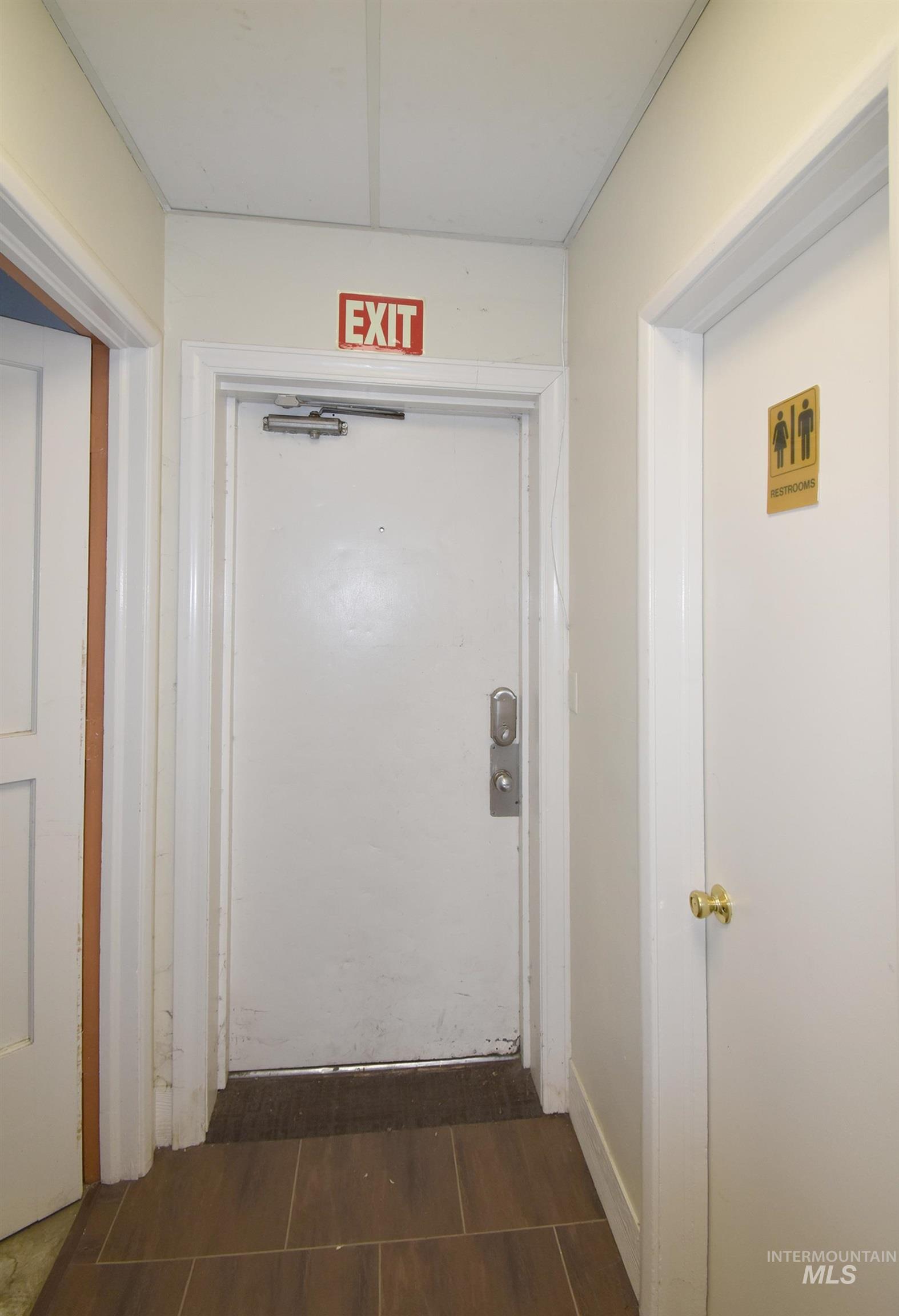 940 6th Street Property Photo 21