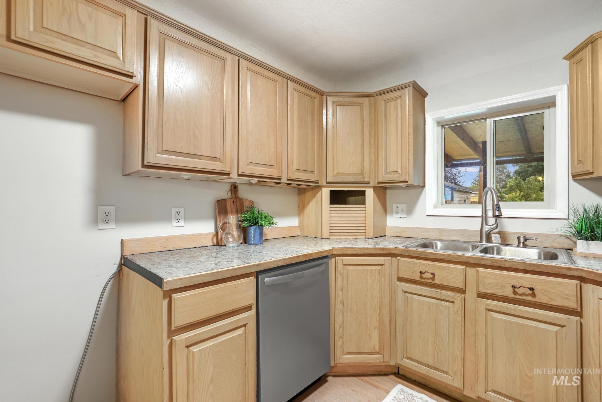 474 Polk St. Property Photo 18