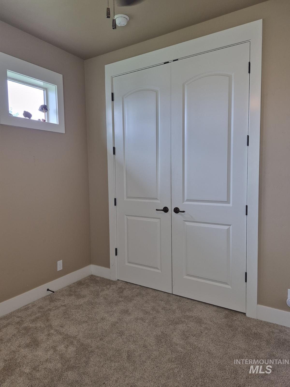 4721 Middlesboro Property Photo 27