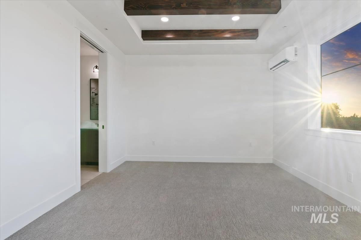 3249 W Moore Street Property Photo 19