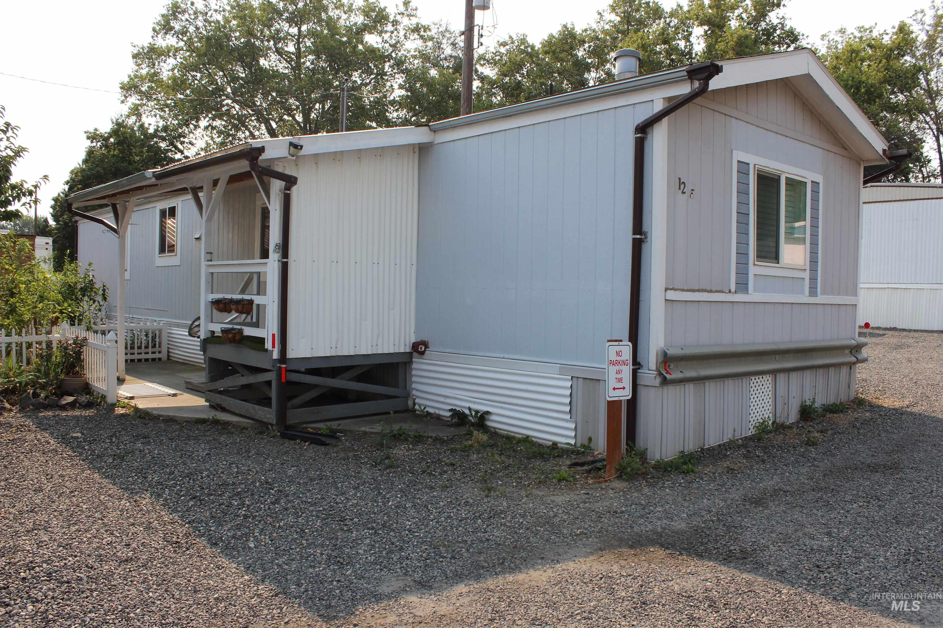 631 Preston Avenue Property Photo 2
