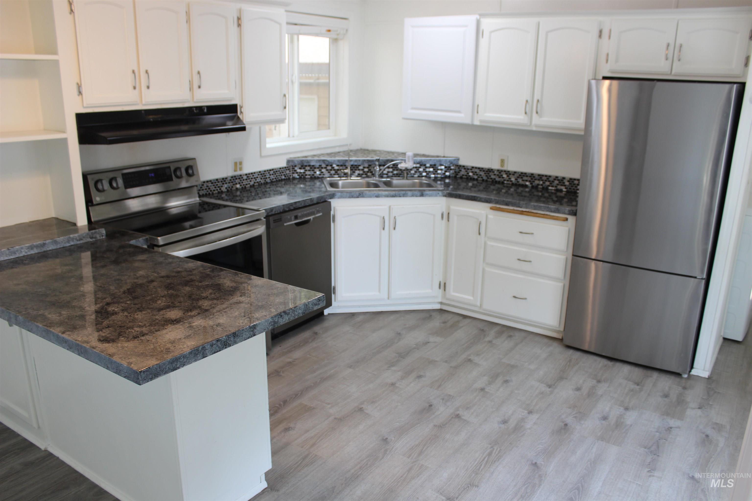 631 Preston Avenue Property Photo 4