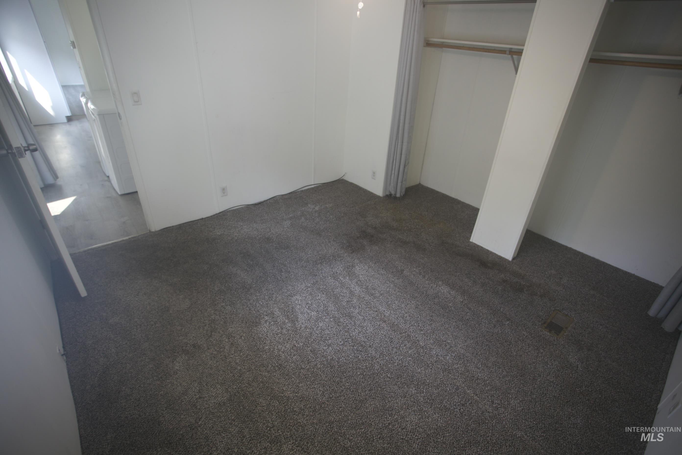 631 Preston Avenue Property Photo 7