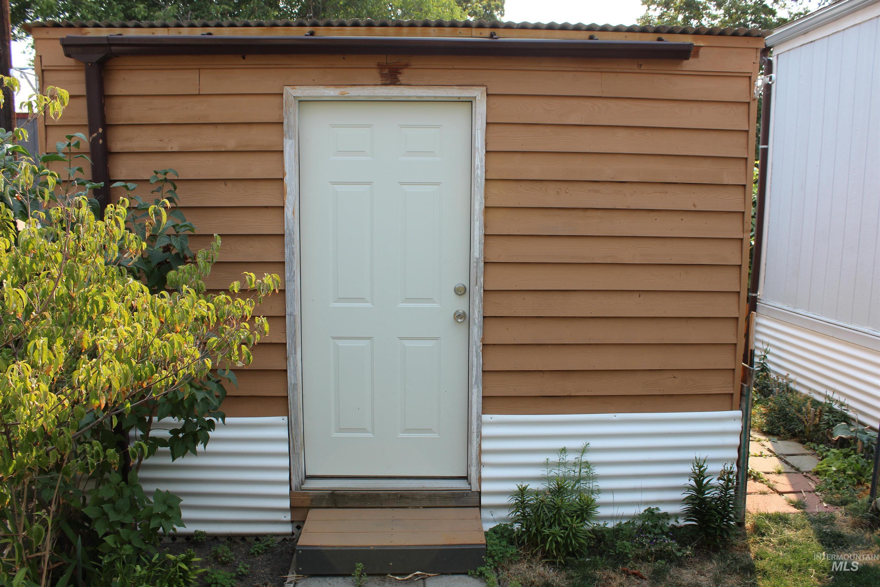 631 Preston Avenue Property Photo 19