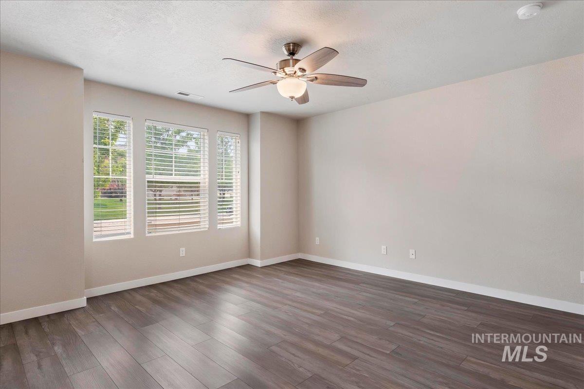 2488 E Blue Tick Street Property Photo 5