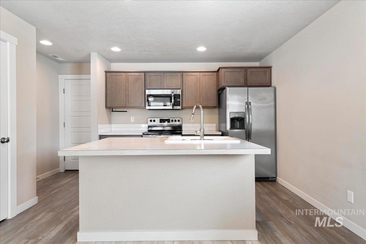 2488 E Blue Tick Street Property Photo 7