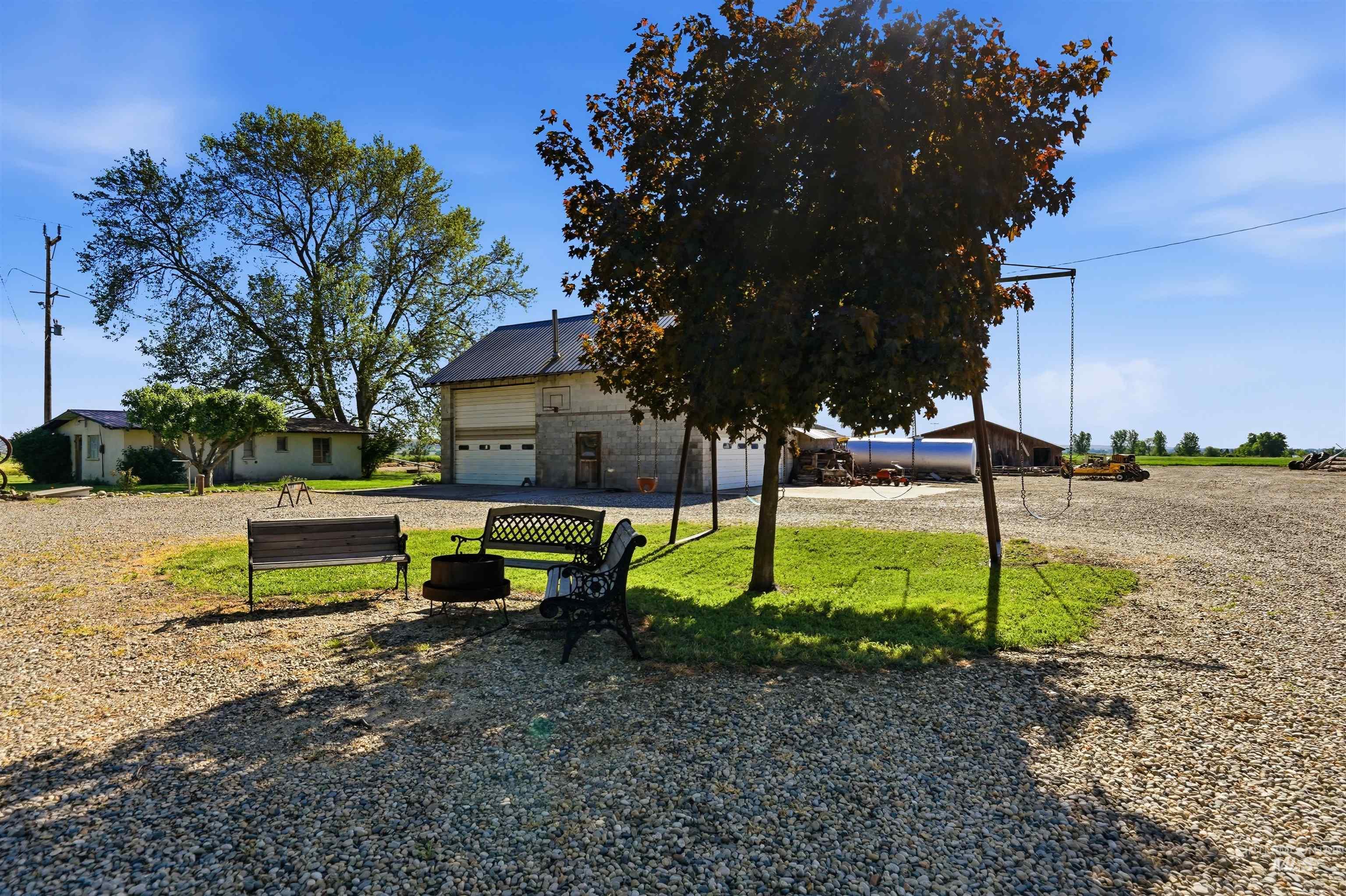 8600 Hillview Rd Property Photo 12