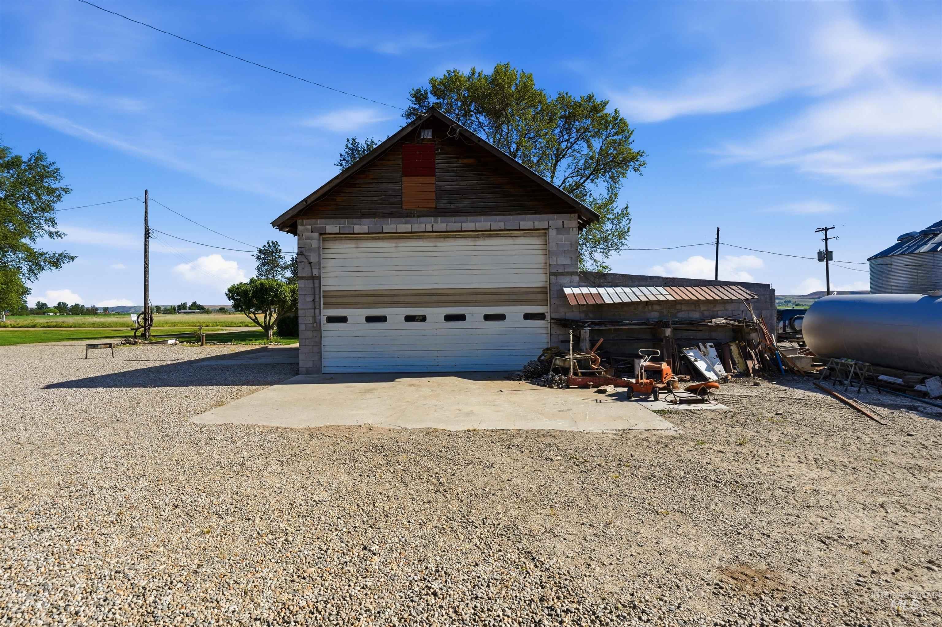 8600 Hillview Rd Property Photo 16