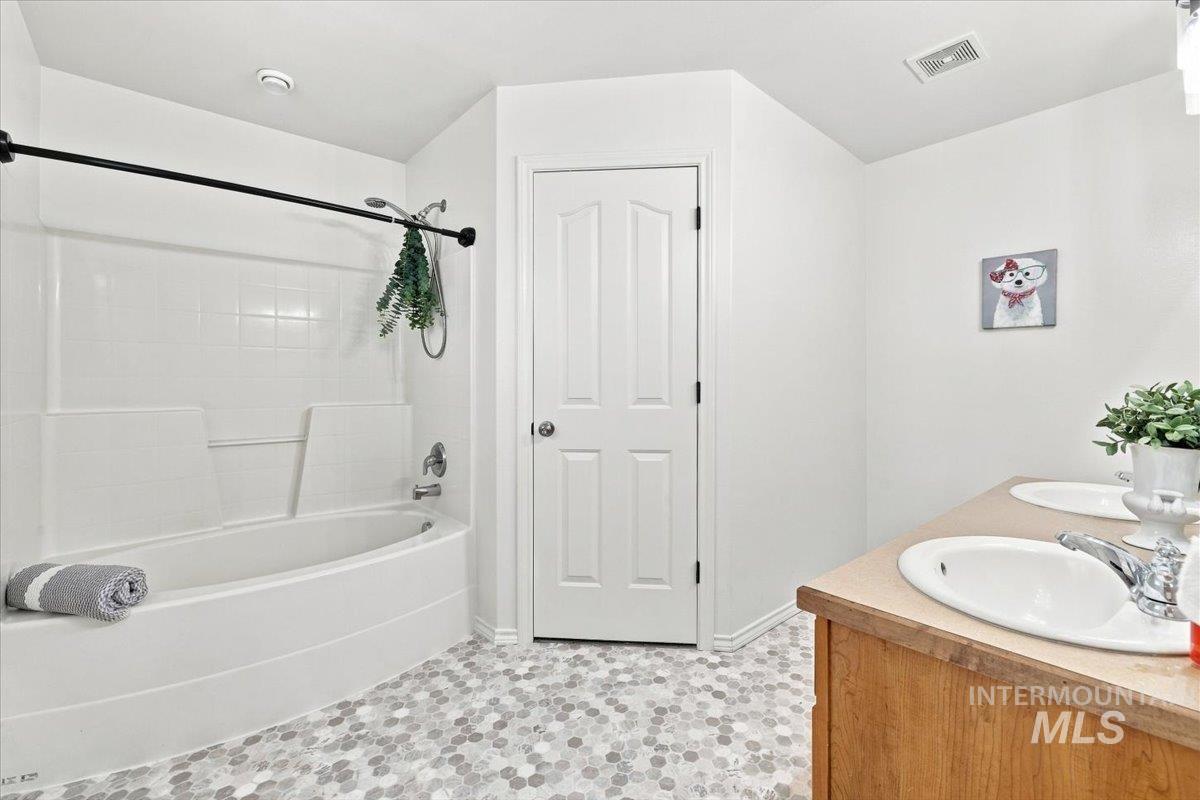 4321 E Tuscany Ave Property Photo 18