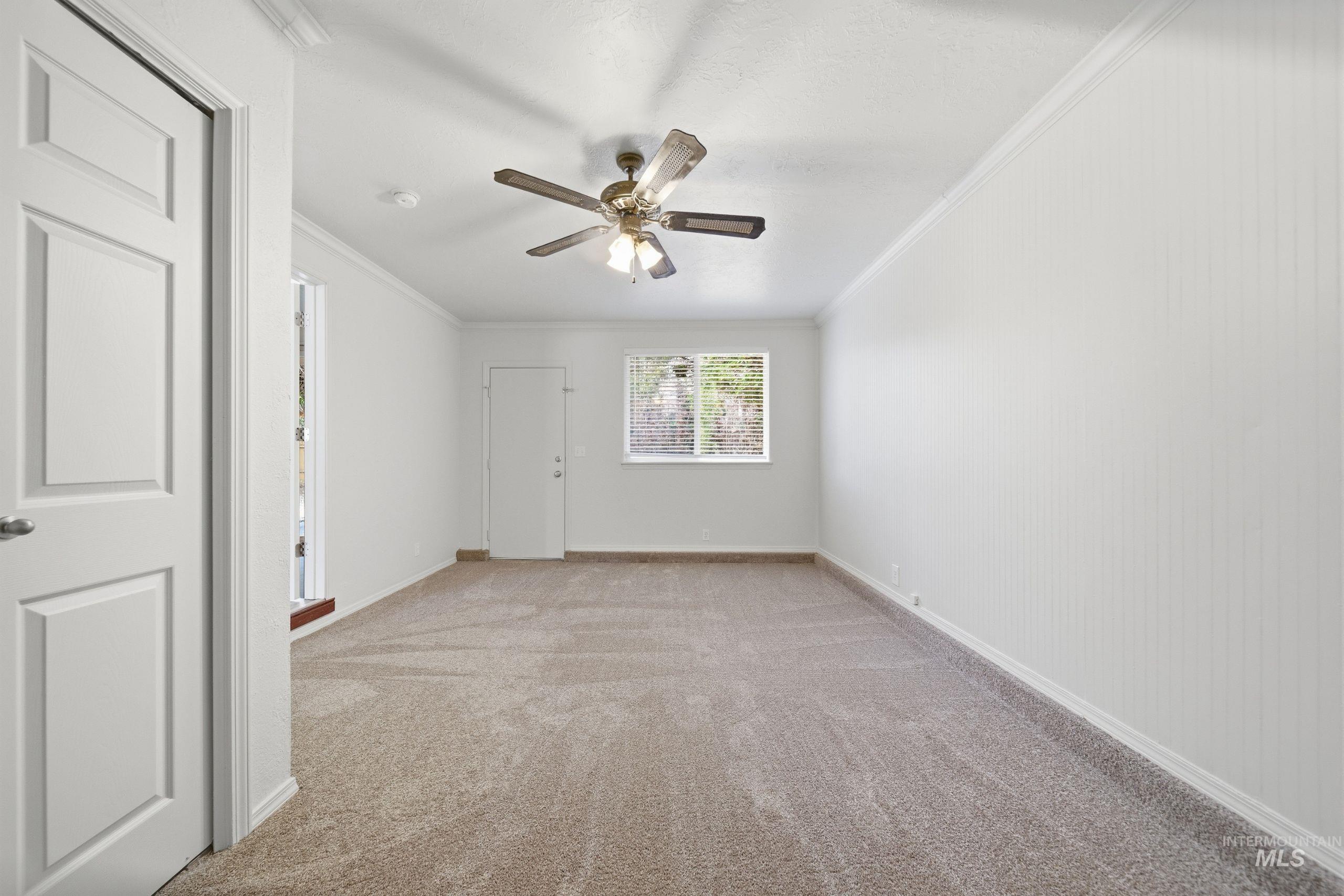 691 N Tidwell Way Property Photo 20
