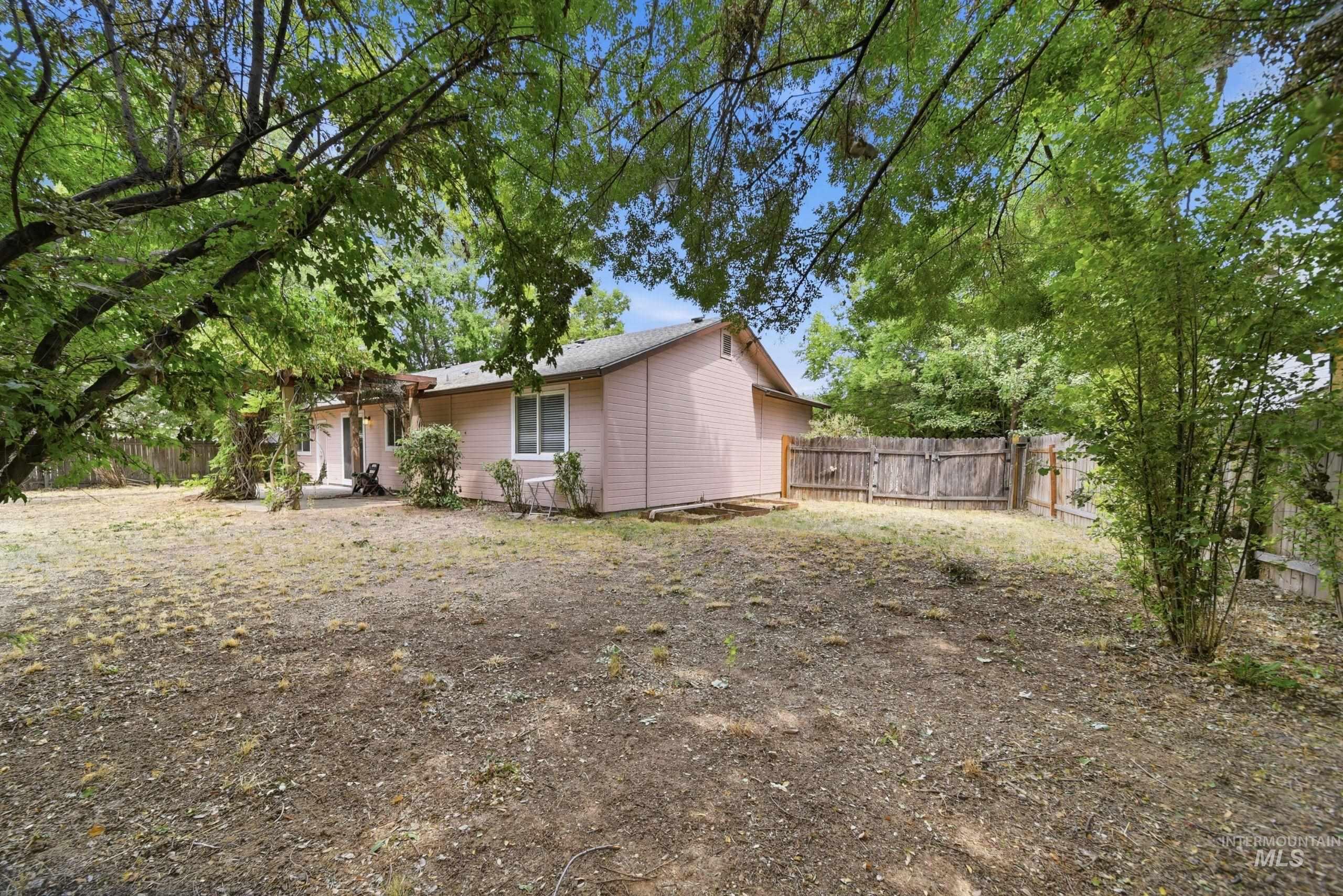 691 N Tidwell Way Property Photo 29