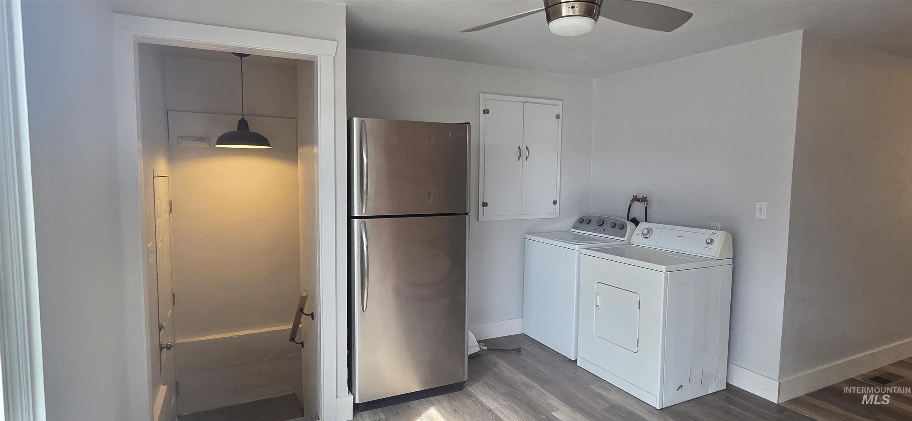 616 8th Property Photo 5