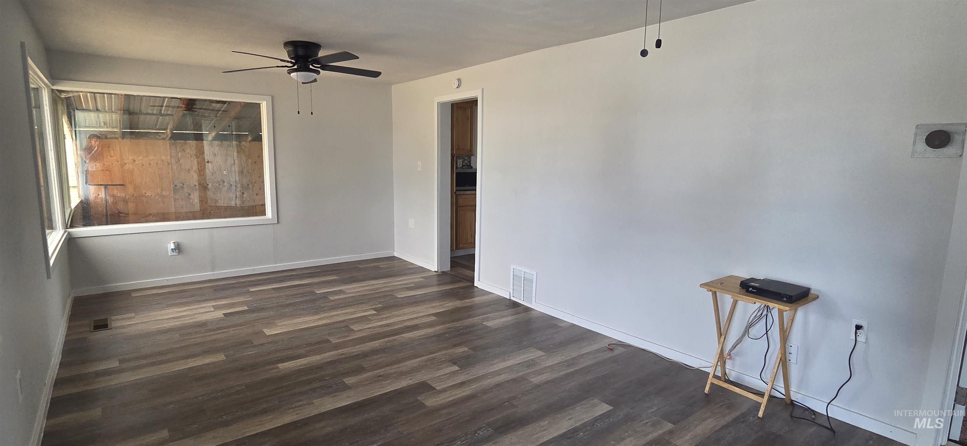 616 8th Property Photo 15