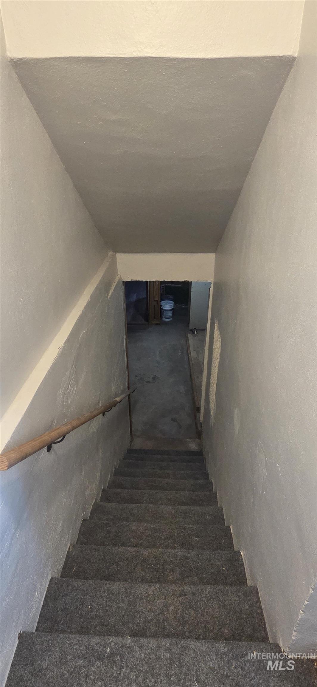 616 8th Property Photo 18