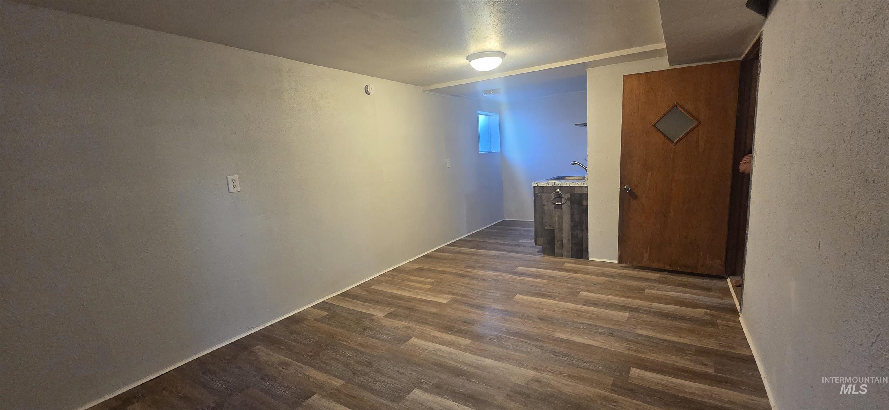 616 8th Property Photo 20