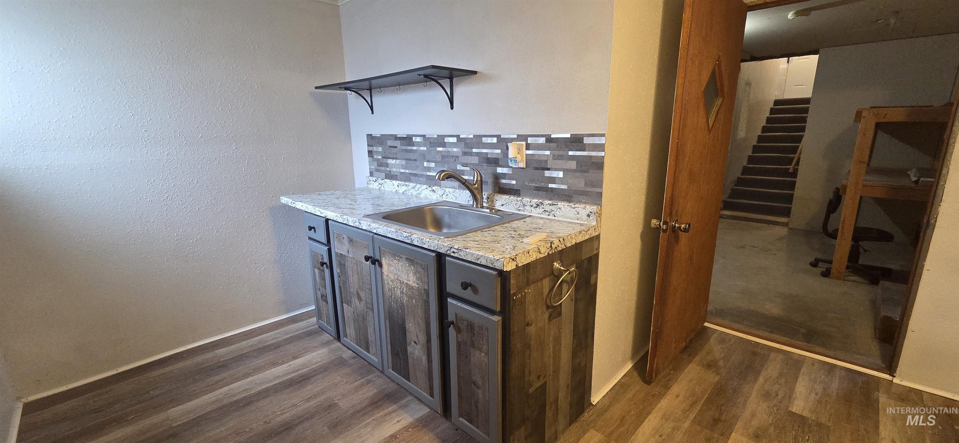 616 8th Property Photo 21