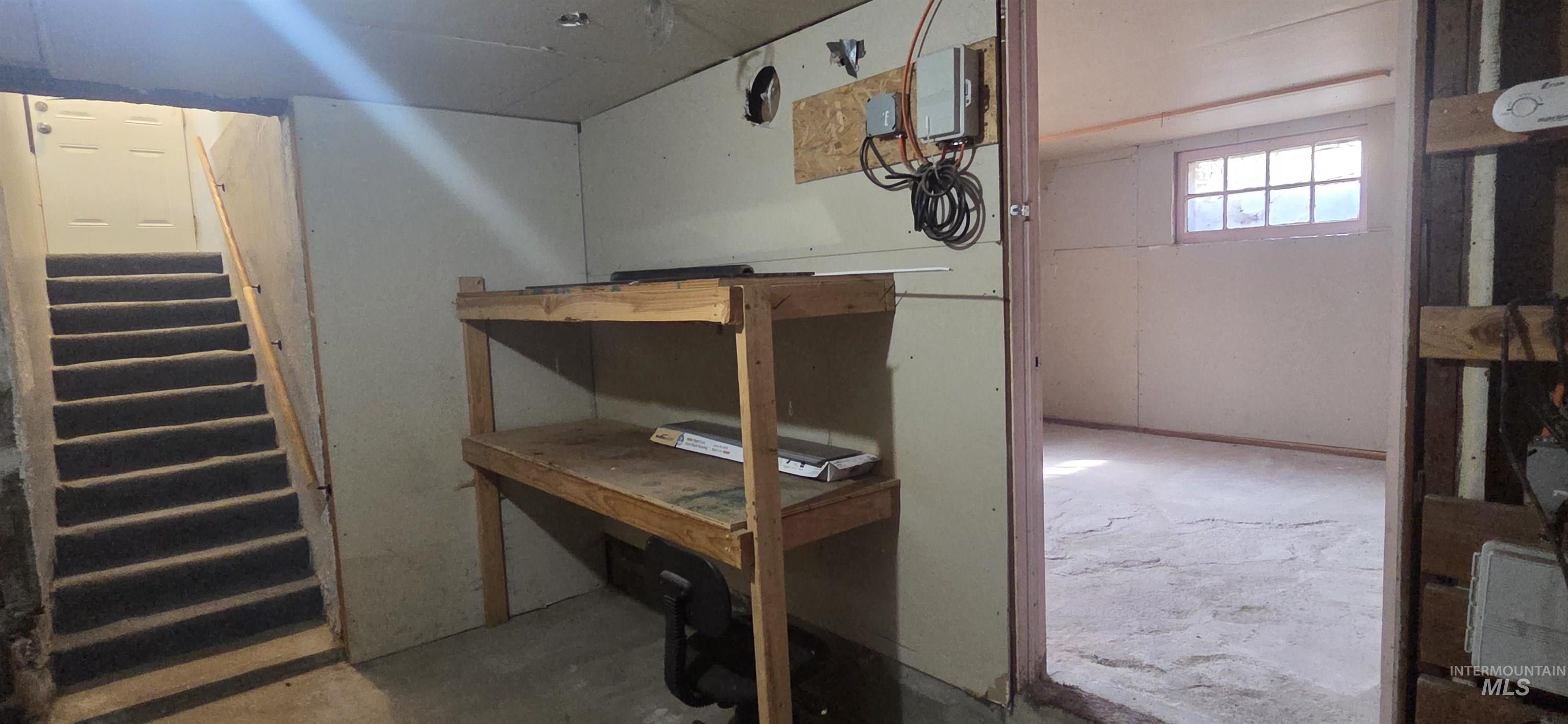616 8th Property Photo 22