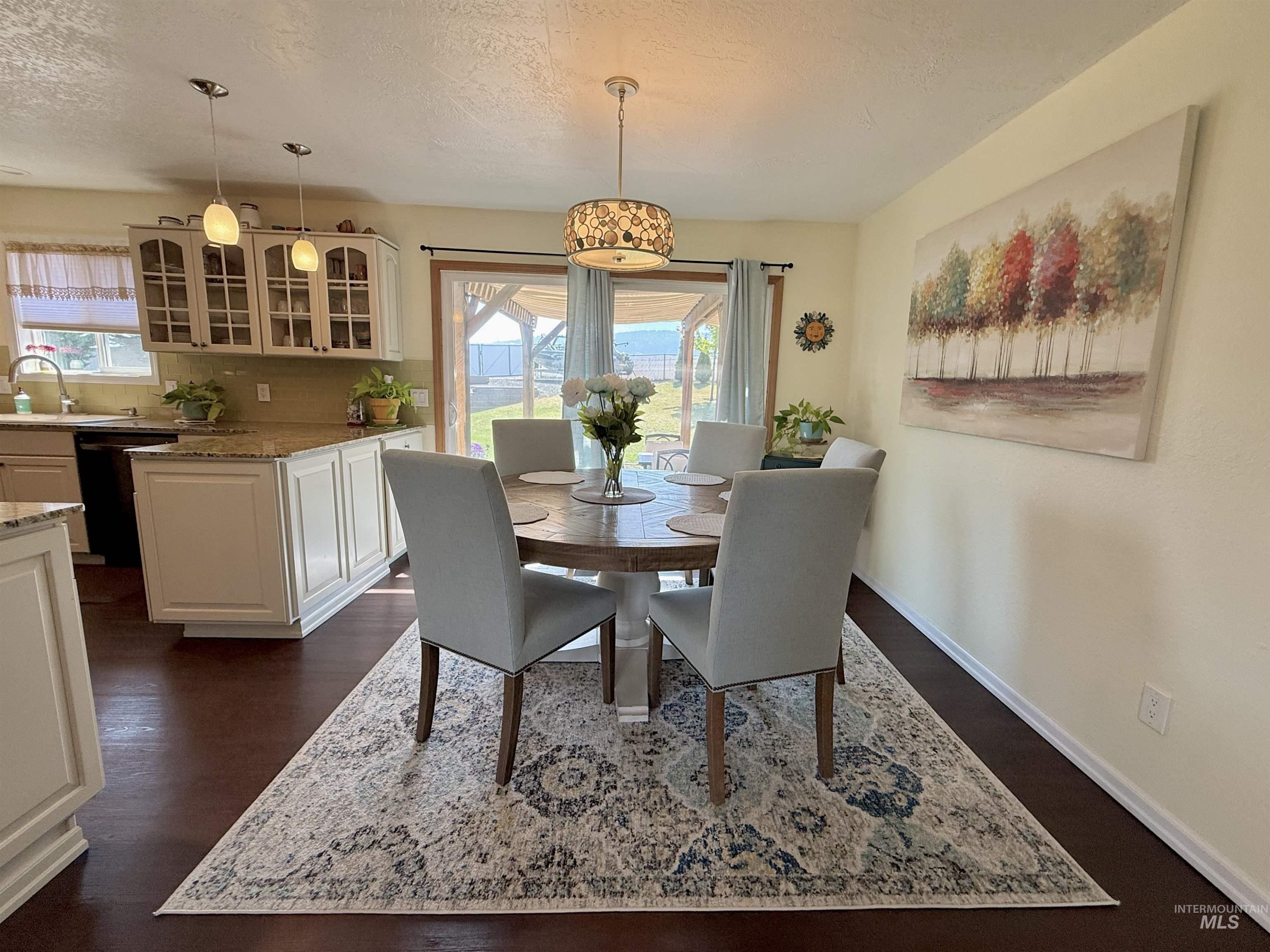 636 Dawn Drive Property Photo 11