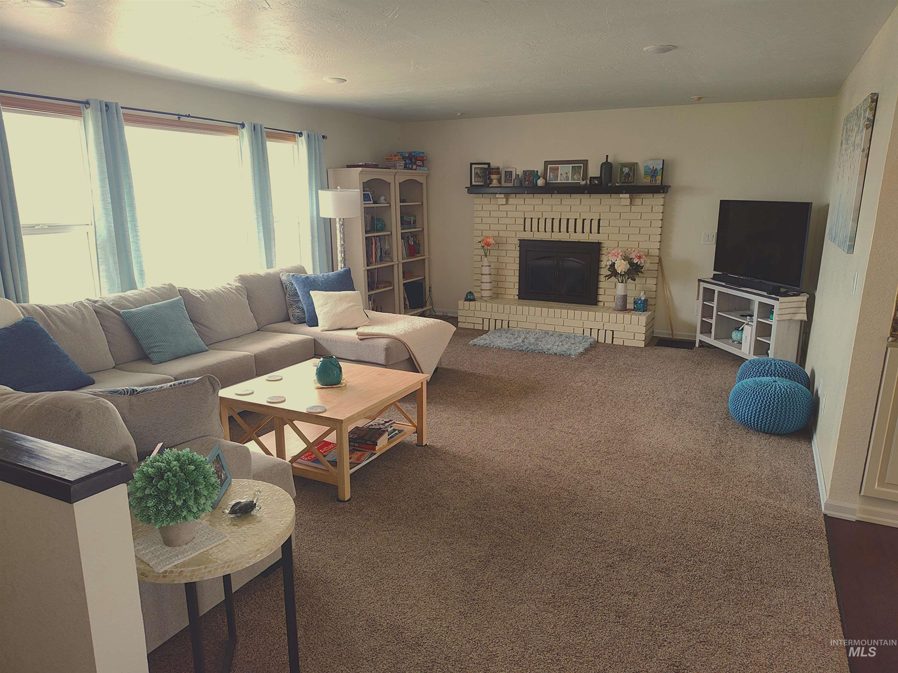 636 Dawn Drive Property Photo 13