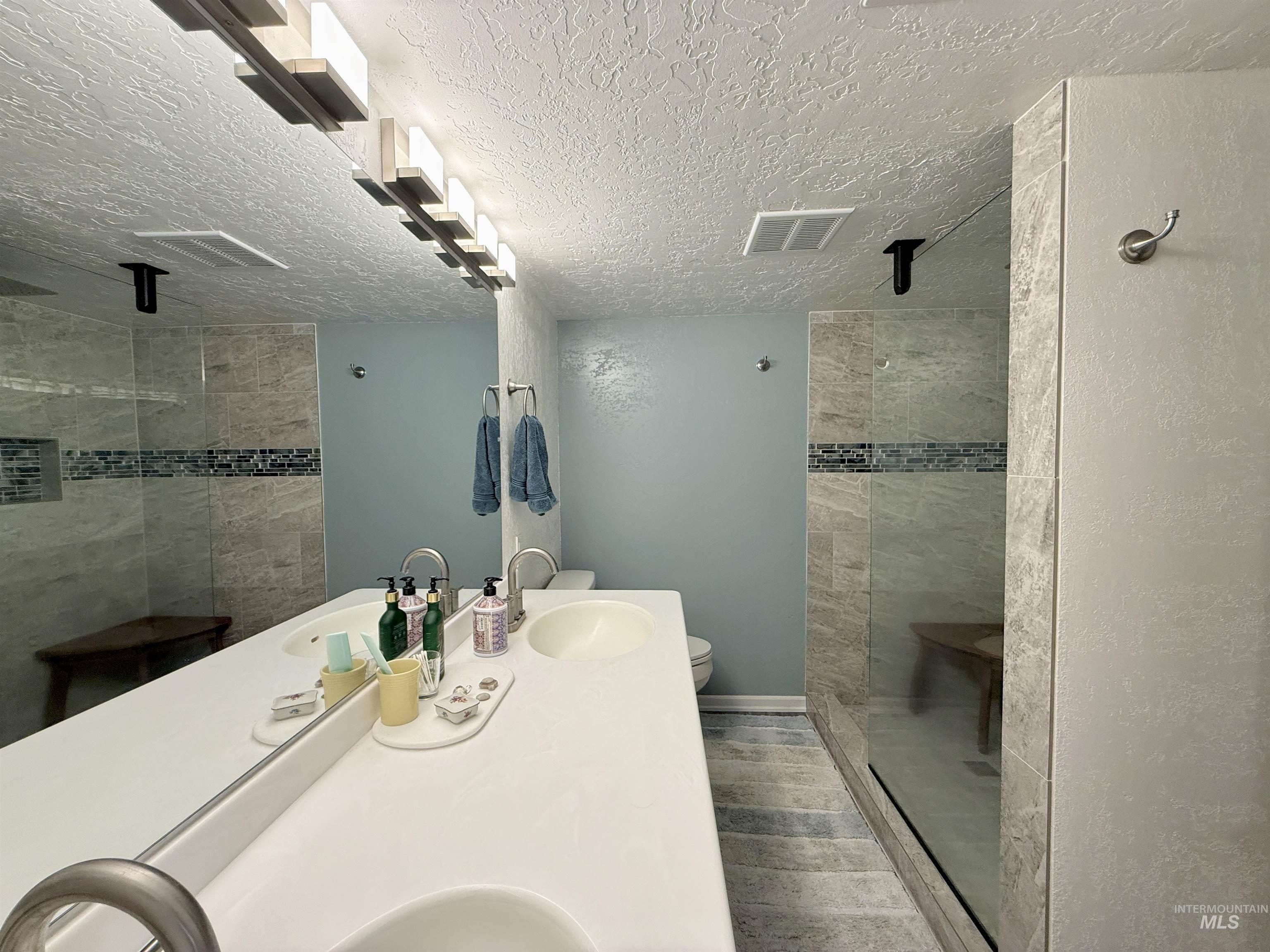 636 Dawn Drive Property Photo 17