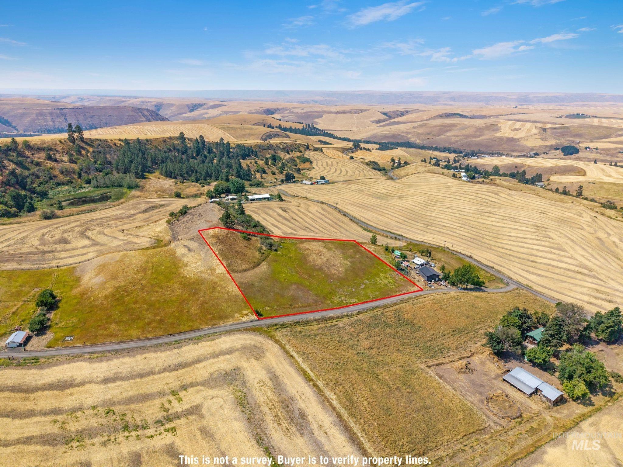 Nka Raven Dr Property Photo 1