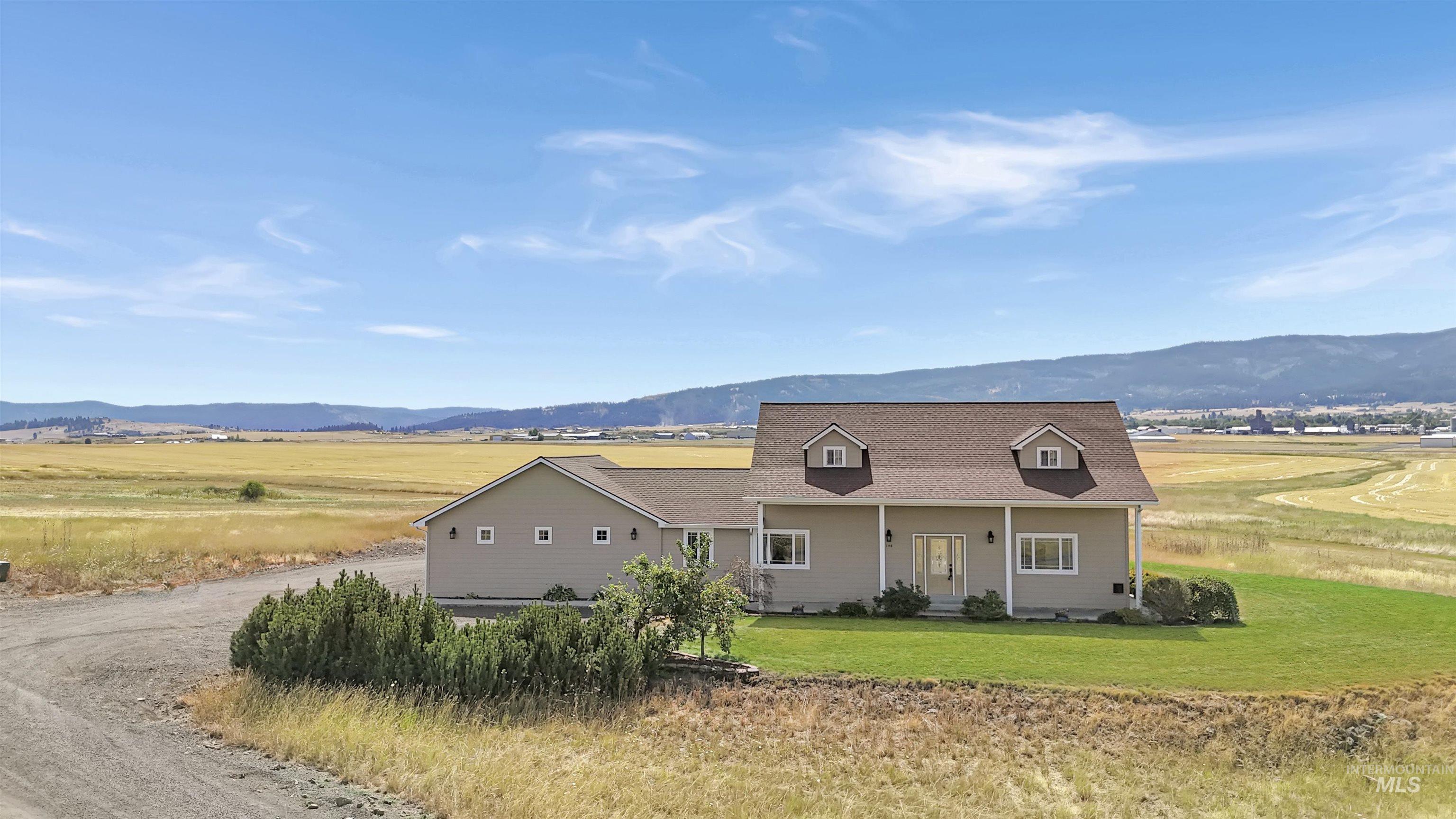 148 Meadow Grass Loop Property Photo 1