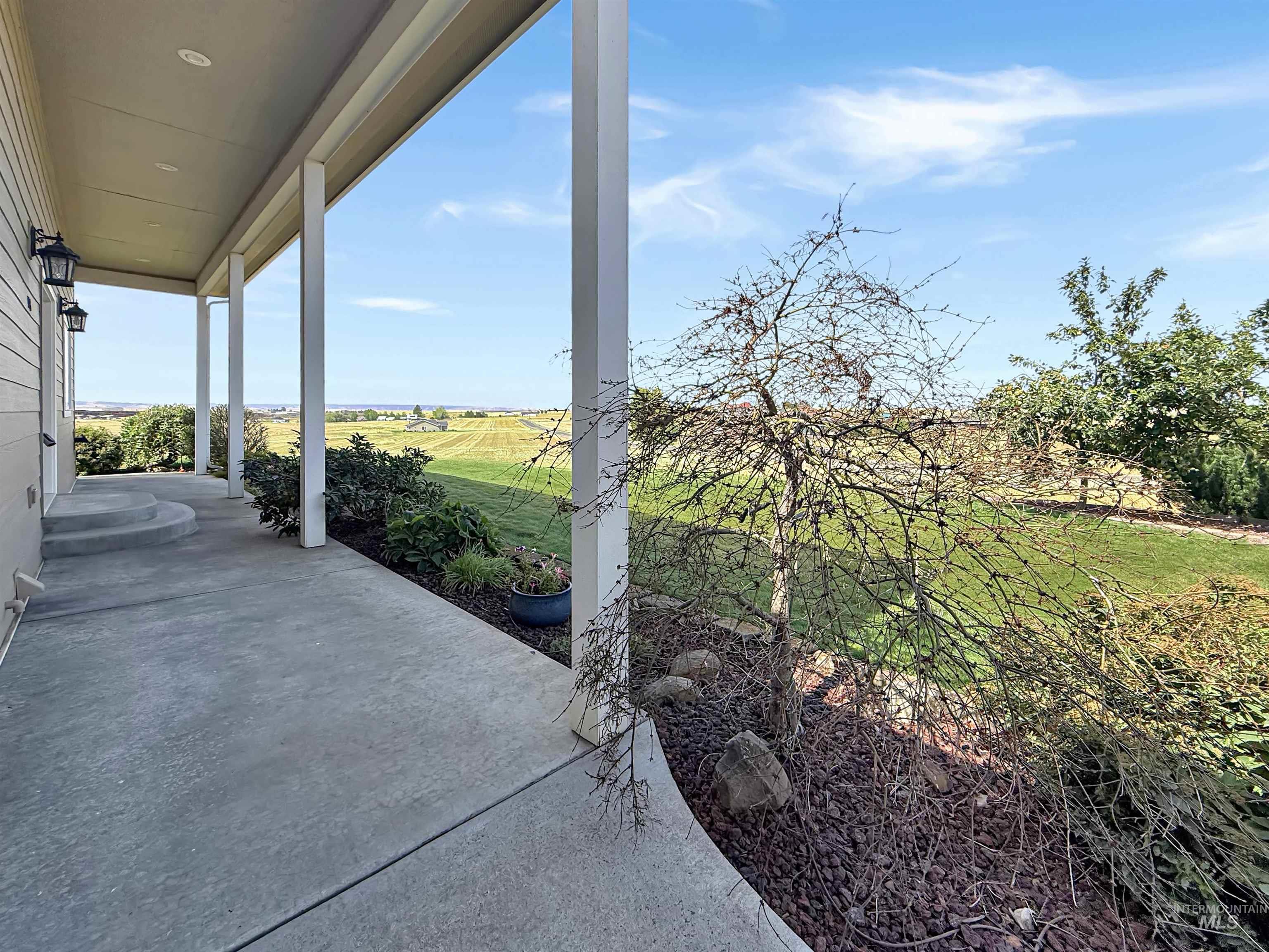 148 Meadow Grass Loop Property Photo 3