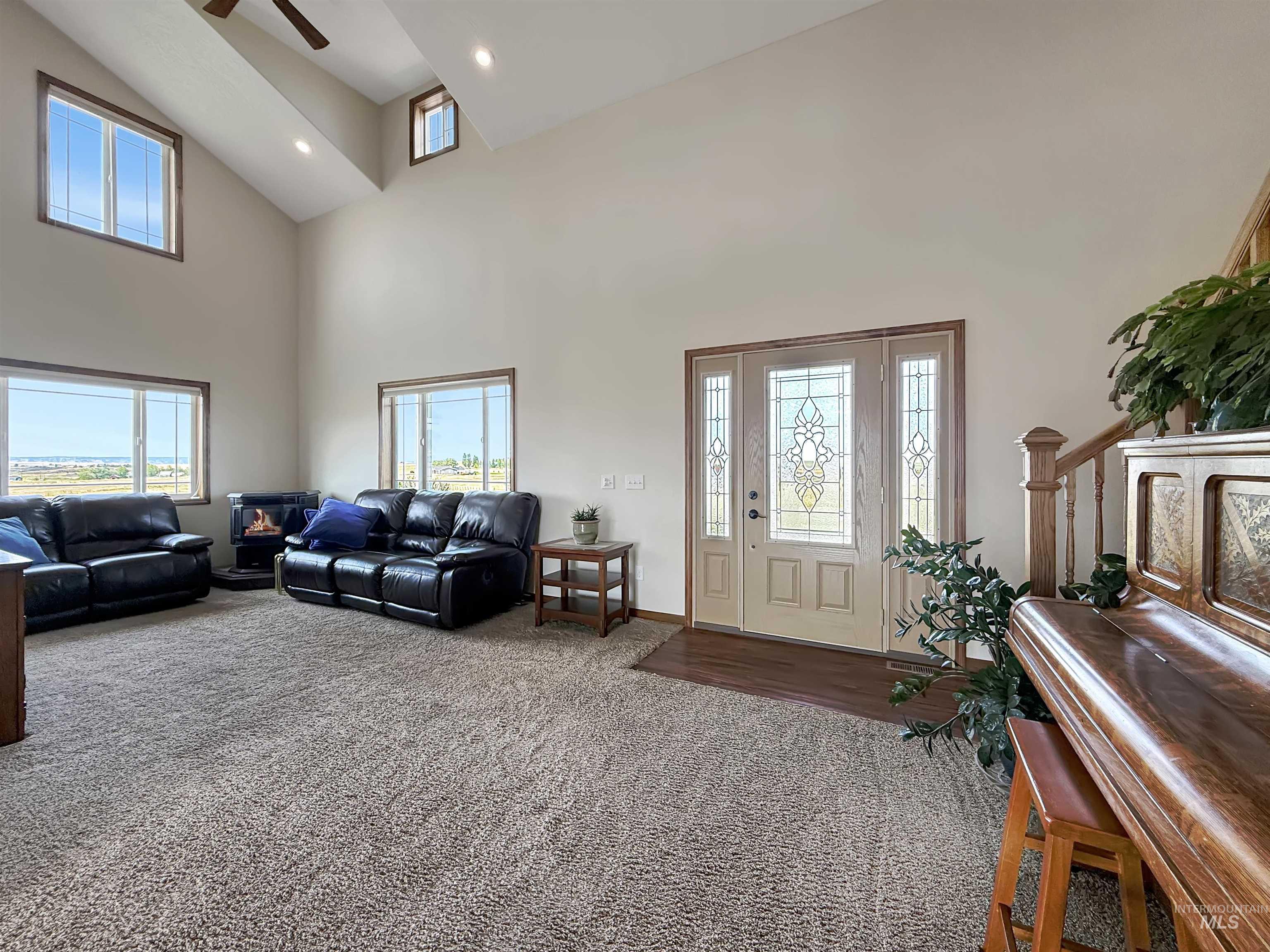 148 Meadow Grass Loop Property Photo 7