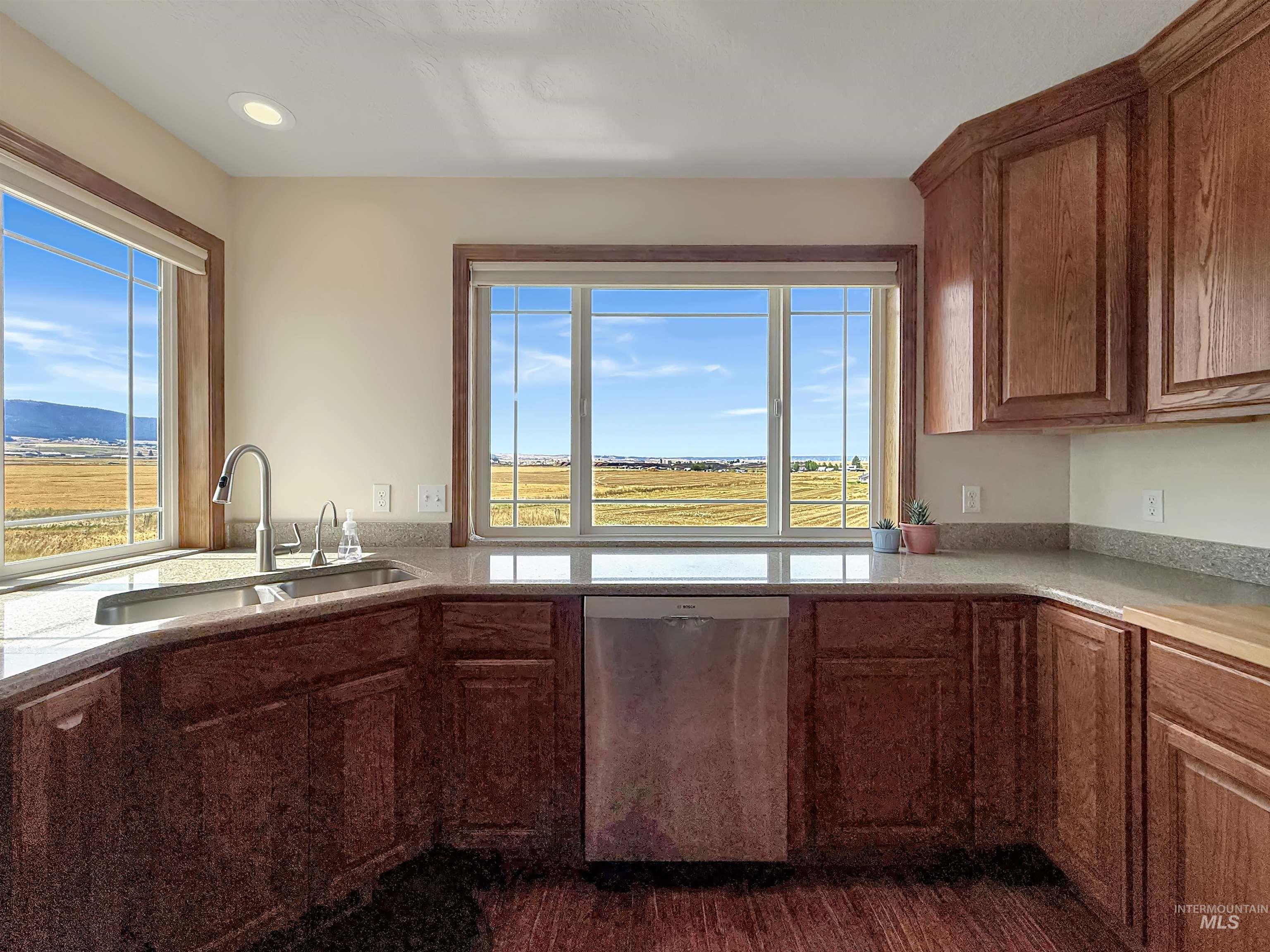 148 Meadow Grass Loop Property Photo 12