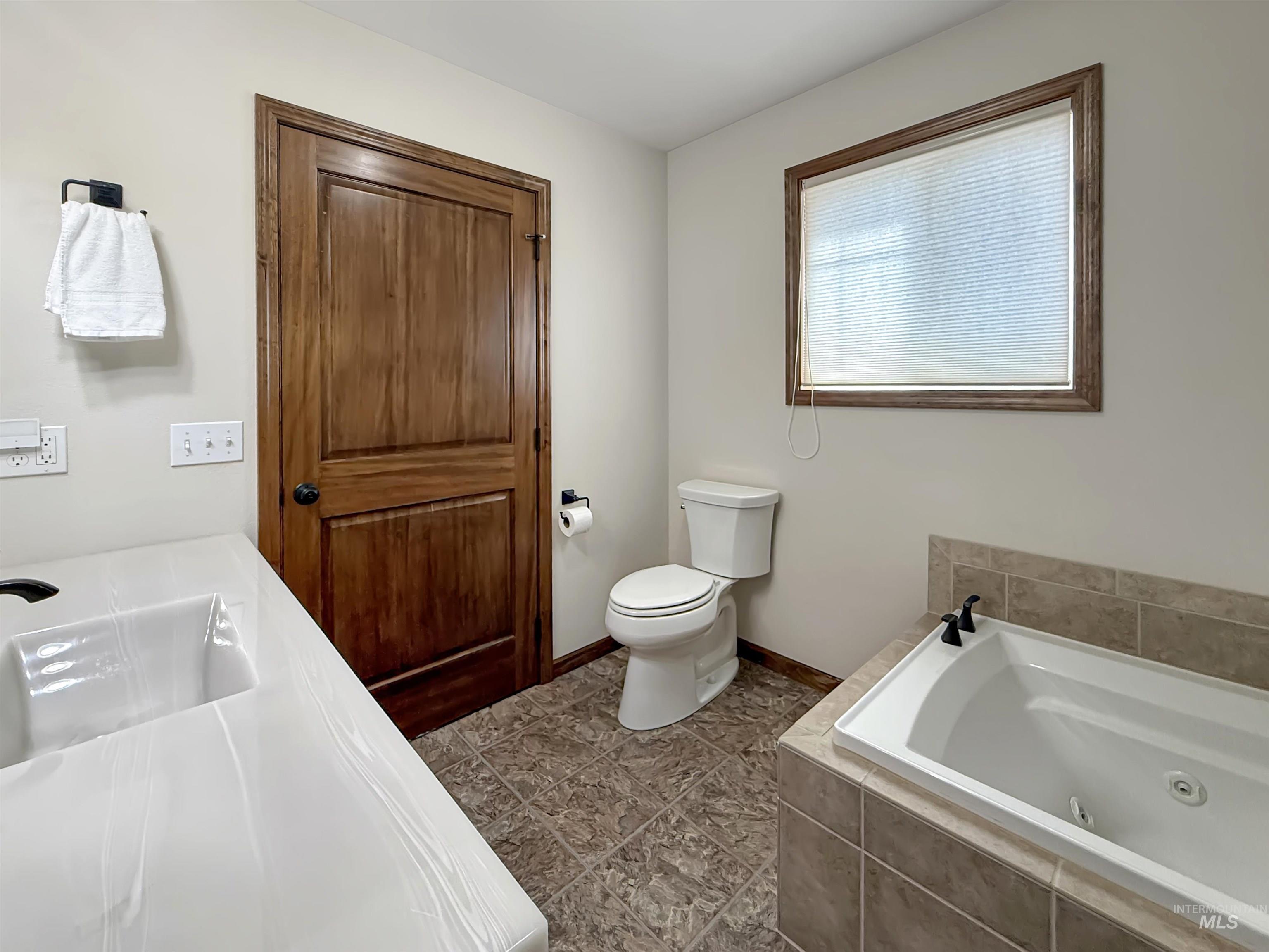 148 Meadow Grass Loop Property Photo 19