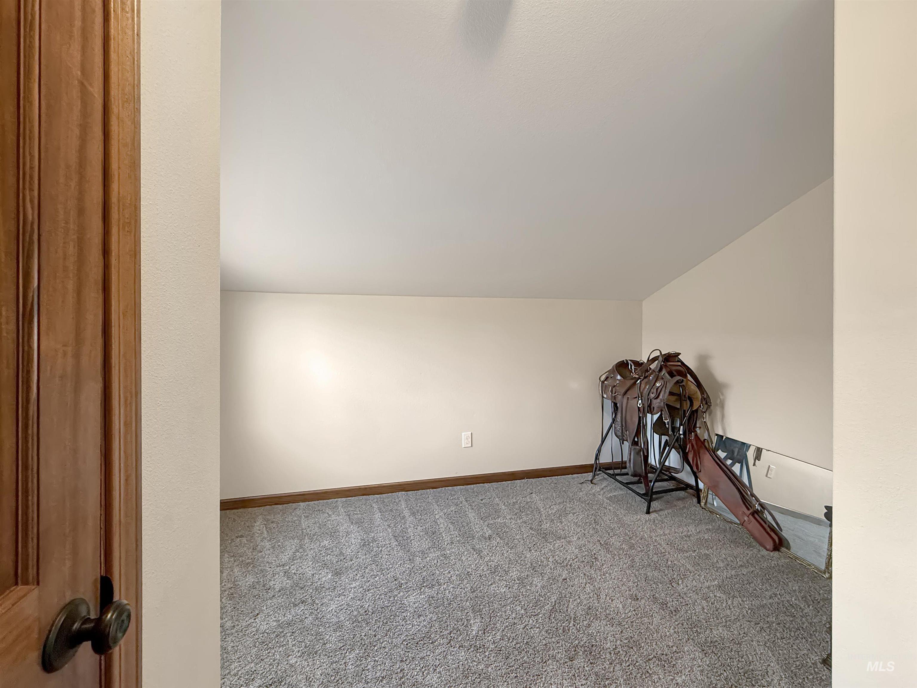 148 Meadow Grass Loop Property Photo 30