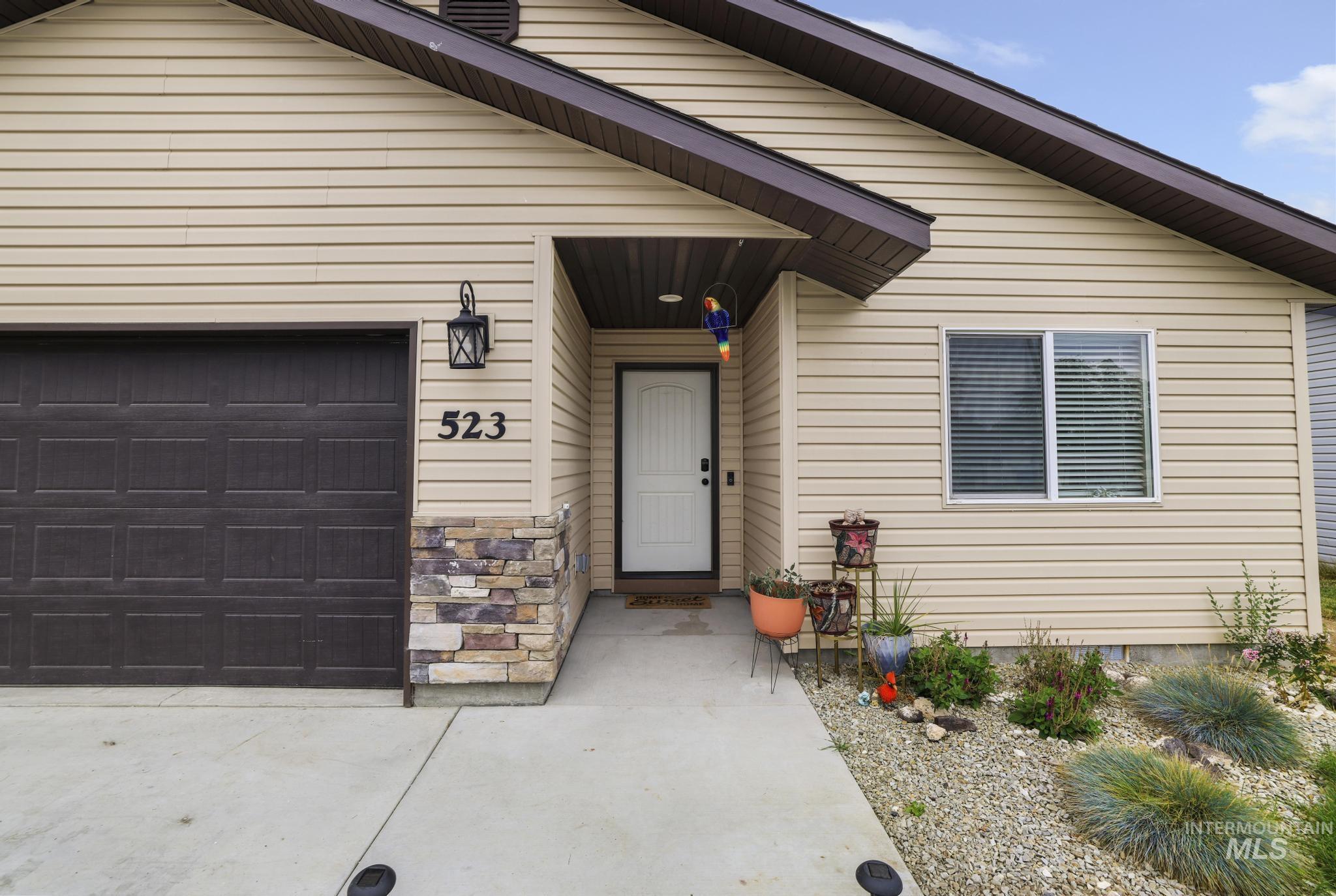 523 W Avenue H Property Photo 3