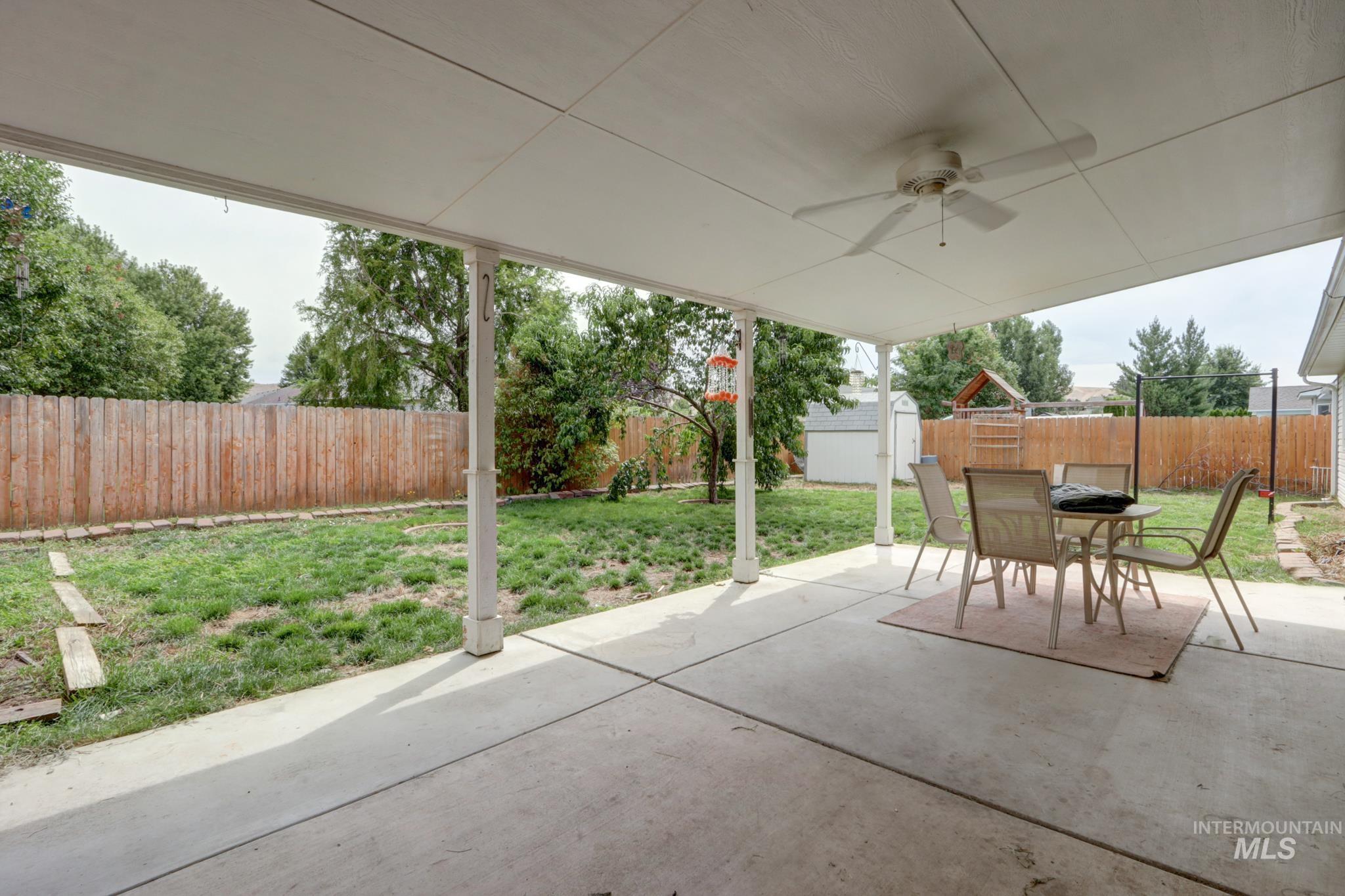 1104 Vanity Peak Dr Property Photo 32