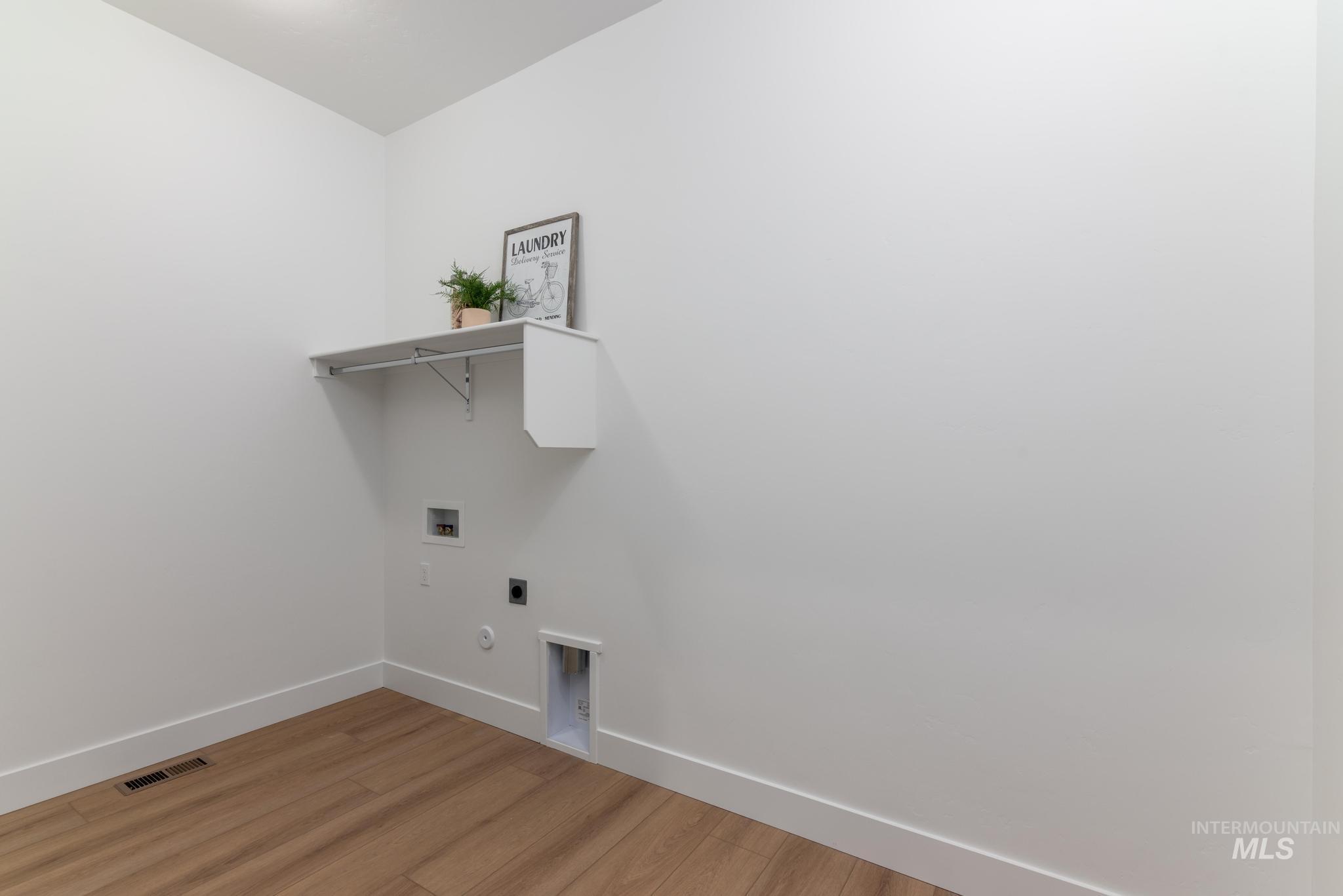 8569 S Silver Smog Way Property Photo 14
